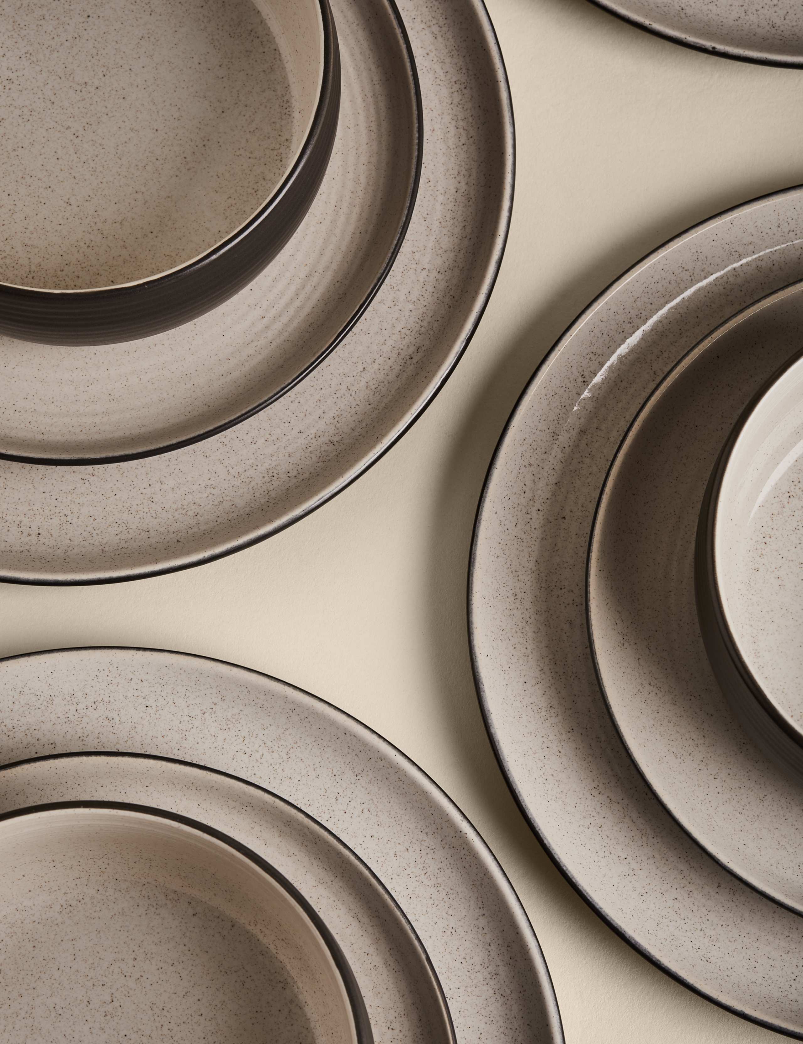 12 Piece Michigan Dinner Set 7 of 7