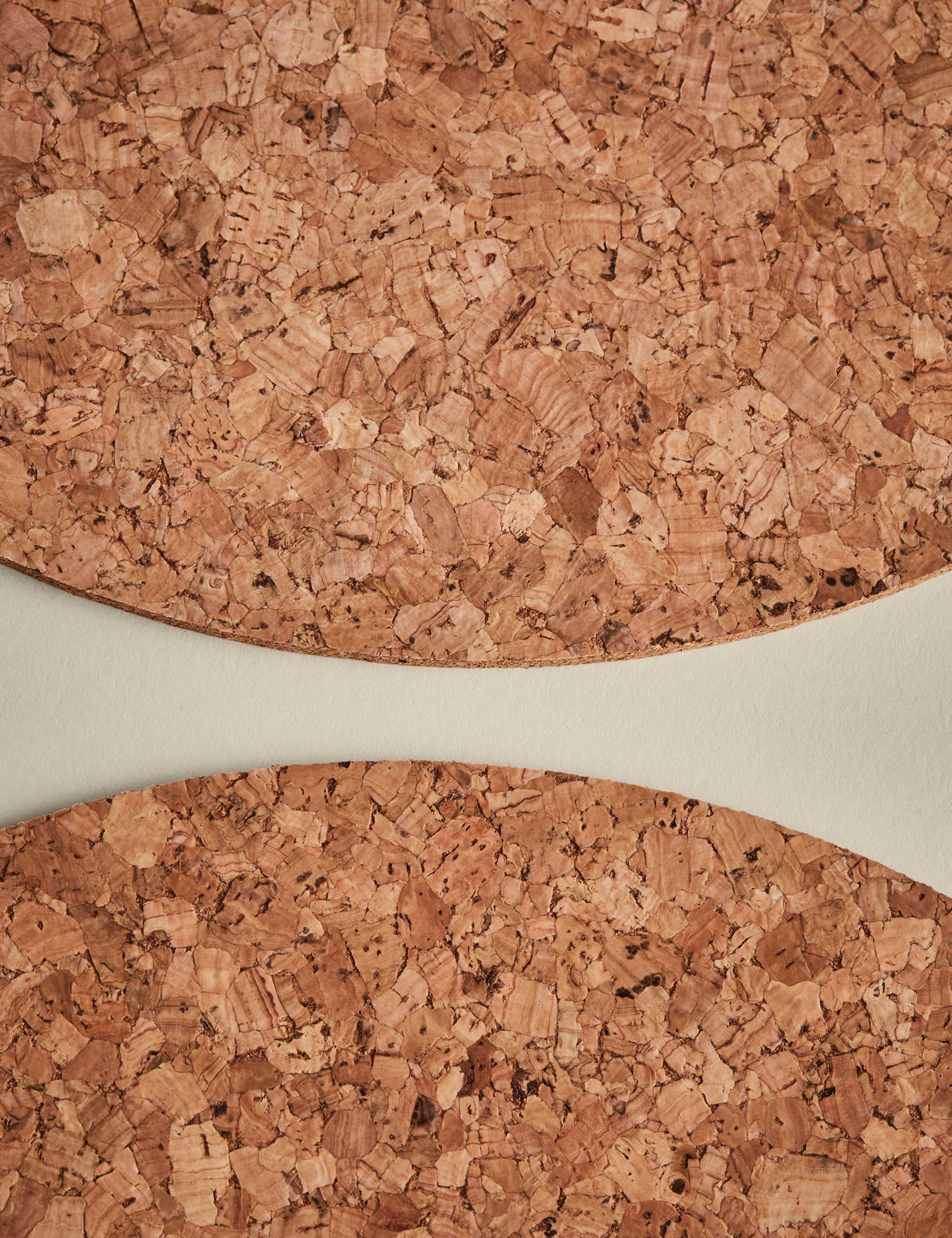 Set of 4 Round Cork Placemats 3 of 4