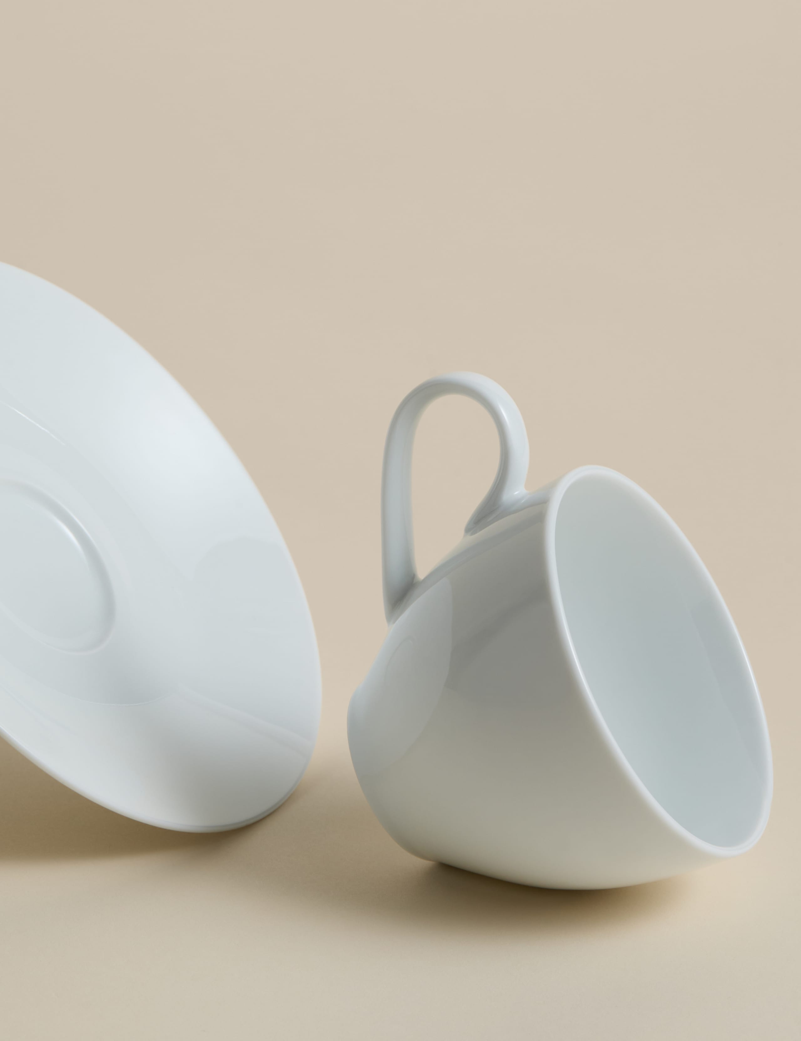 Set of 4 Burford Coupe Cups & Saucers 3 of 4