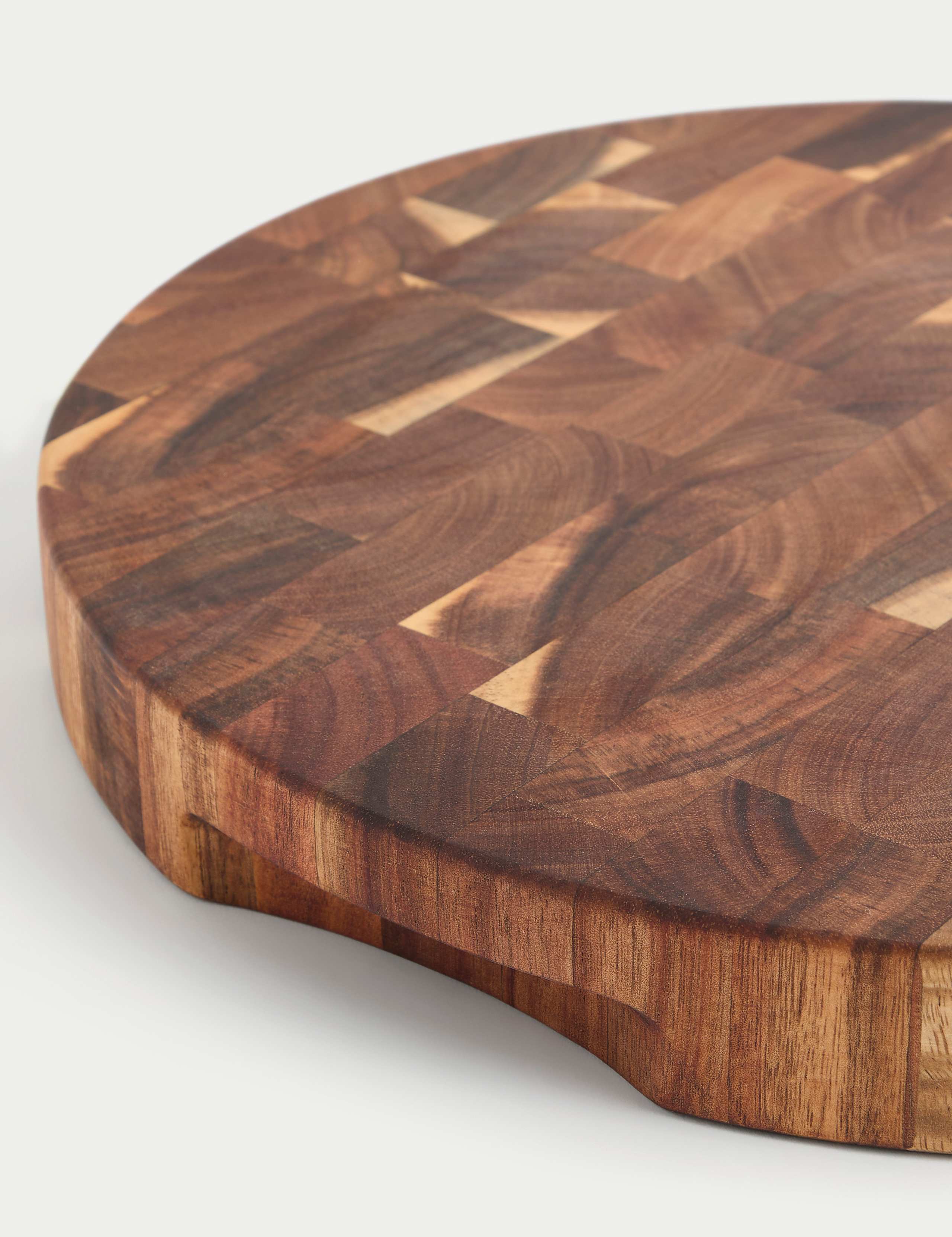 Wooden Round Chopping Board 4 of 4