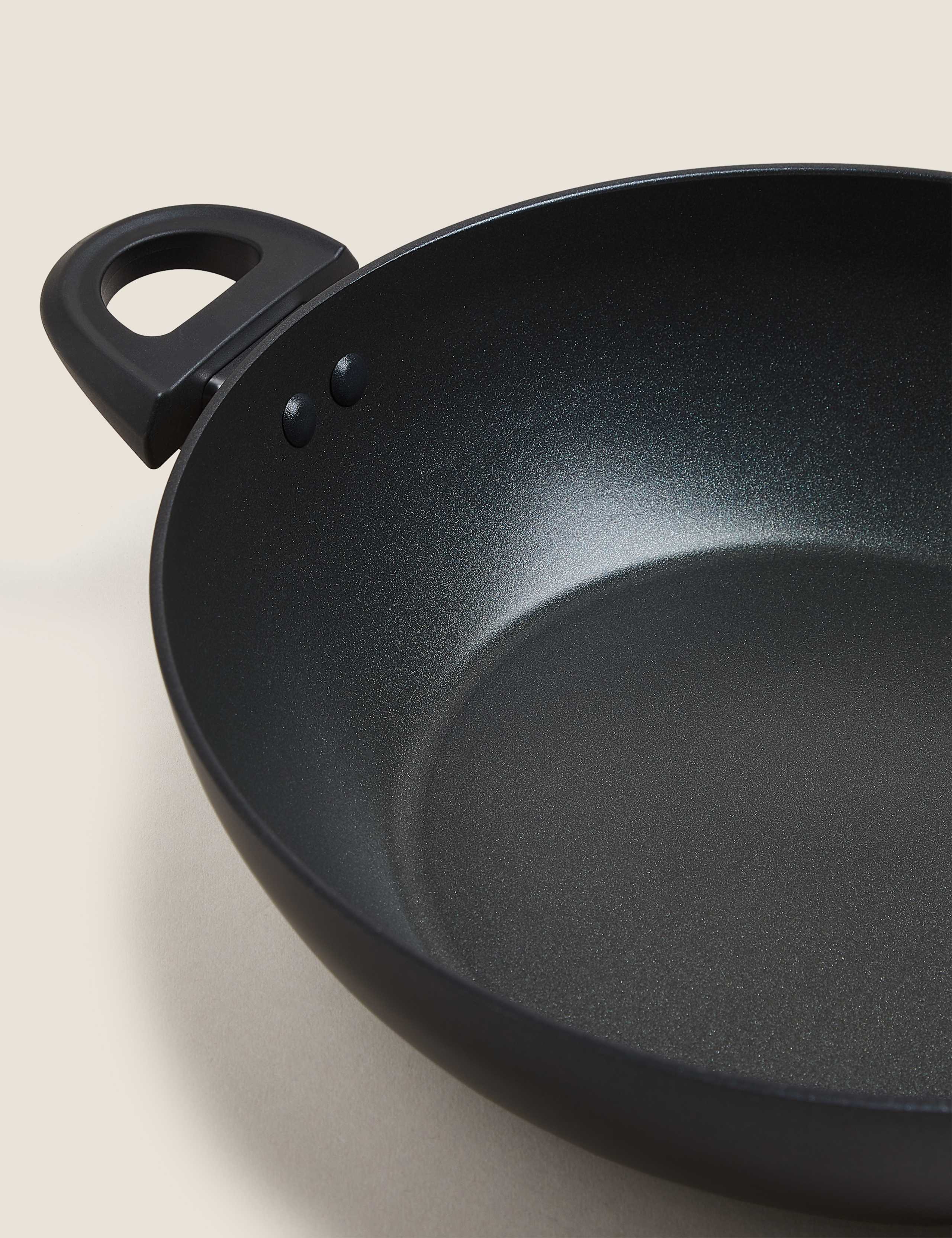 Black Aluminium 30cm Large Non-Stick Wok 2 of 3