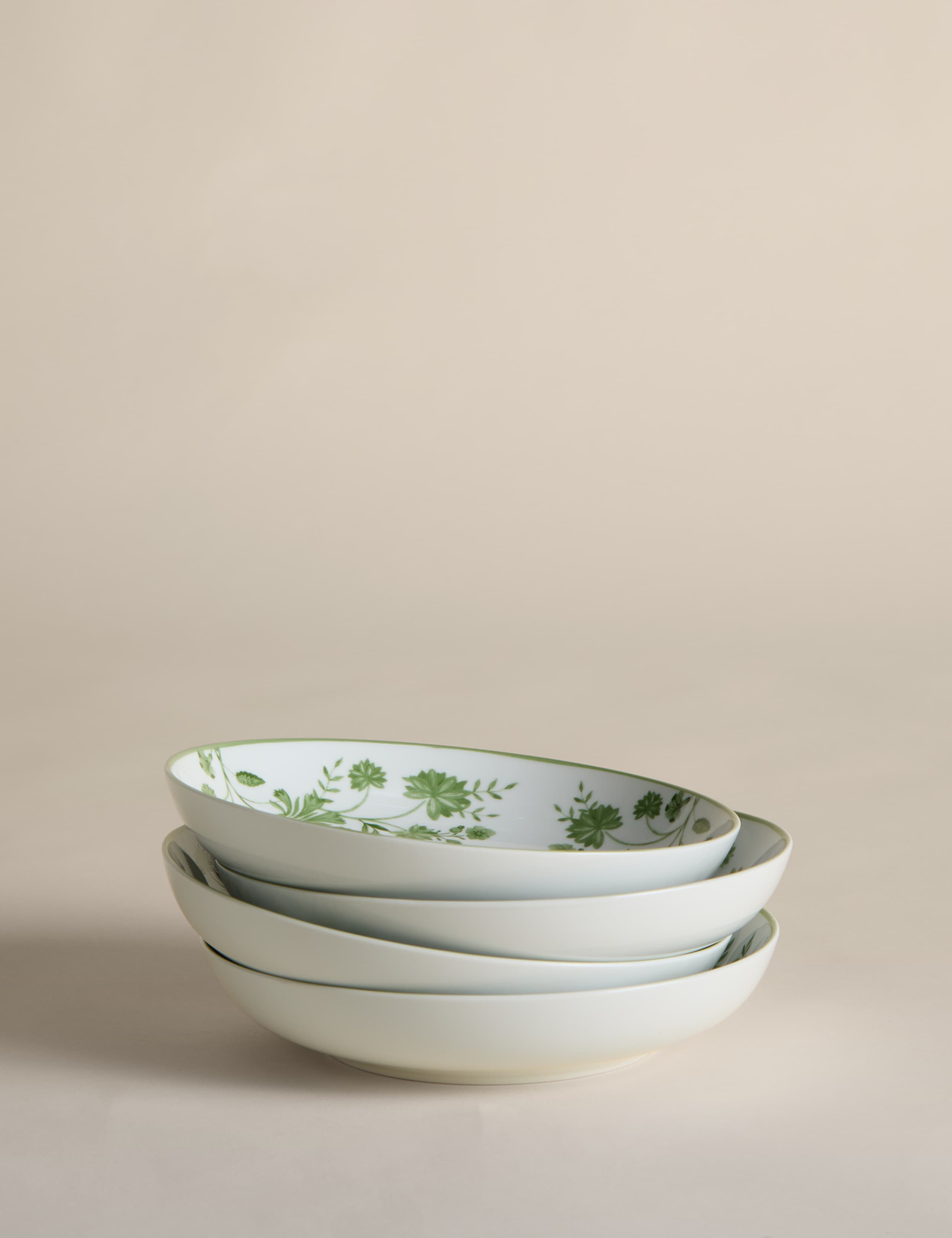 Set of 4 Floral Bee Pasta Bowls 1 of 4
