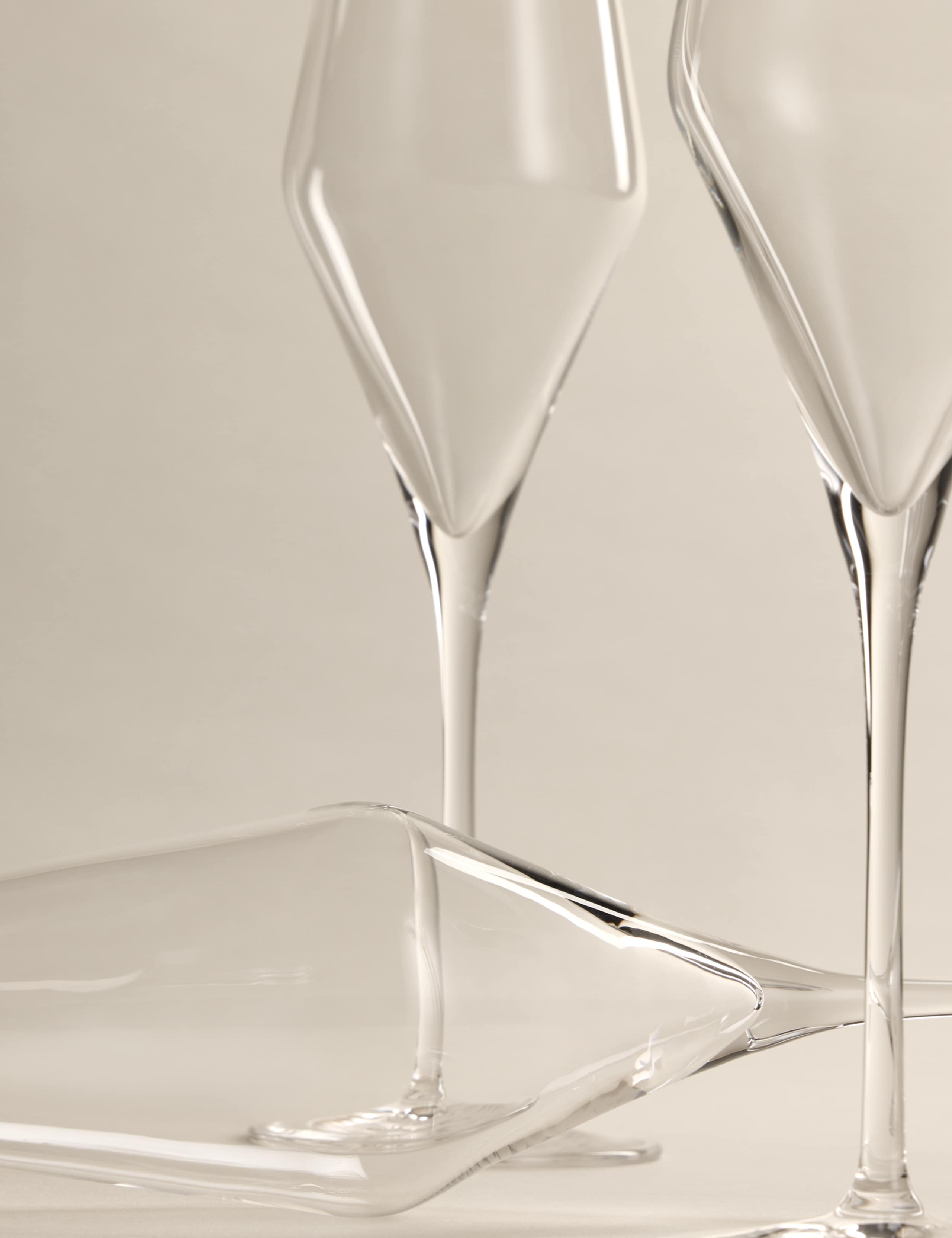 Set of 4 Luna Crystal Flutes 4 of 5