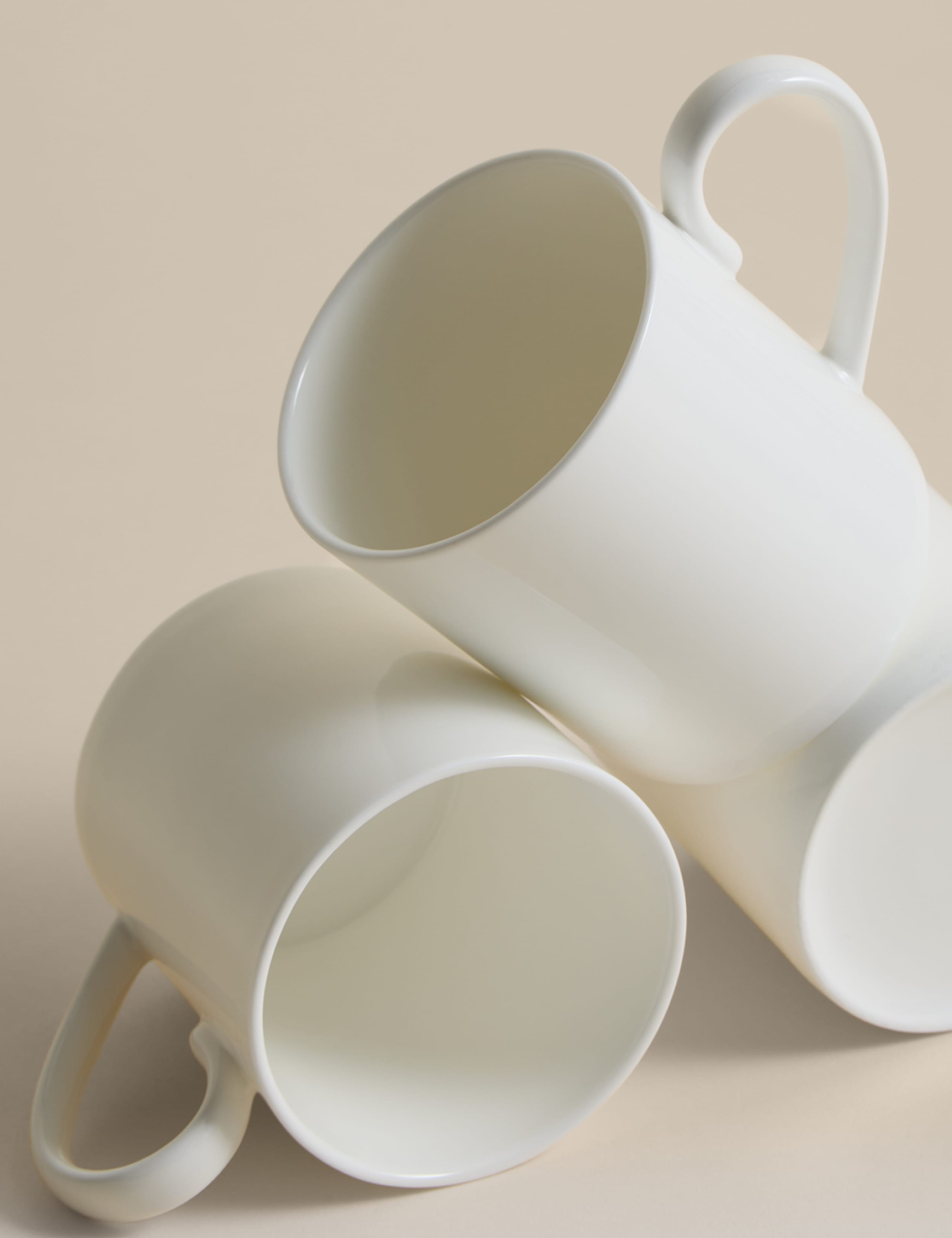 Set of 4 Clarendon Mugs 2 of 4