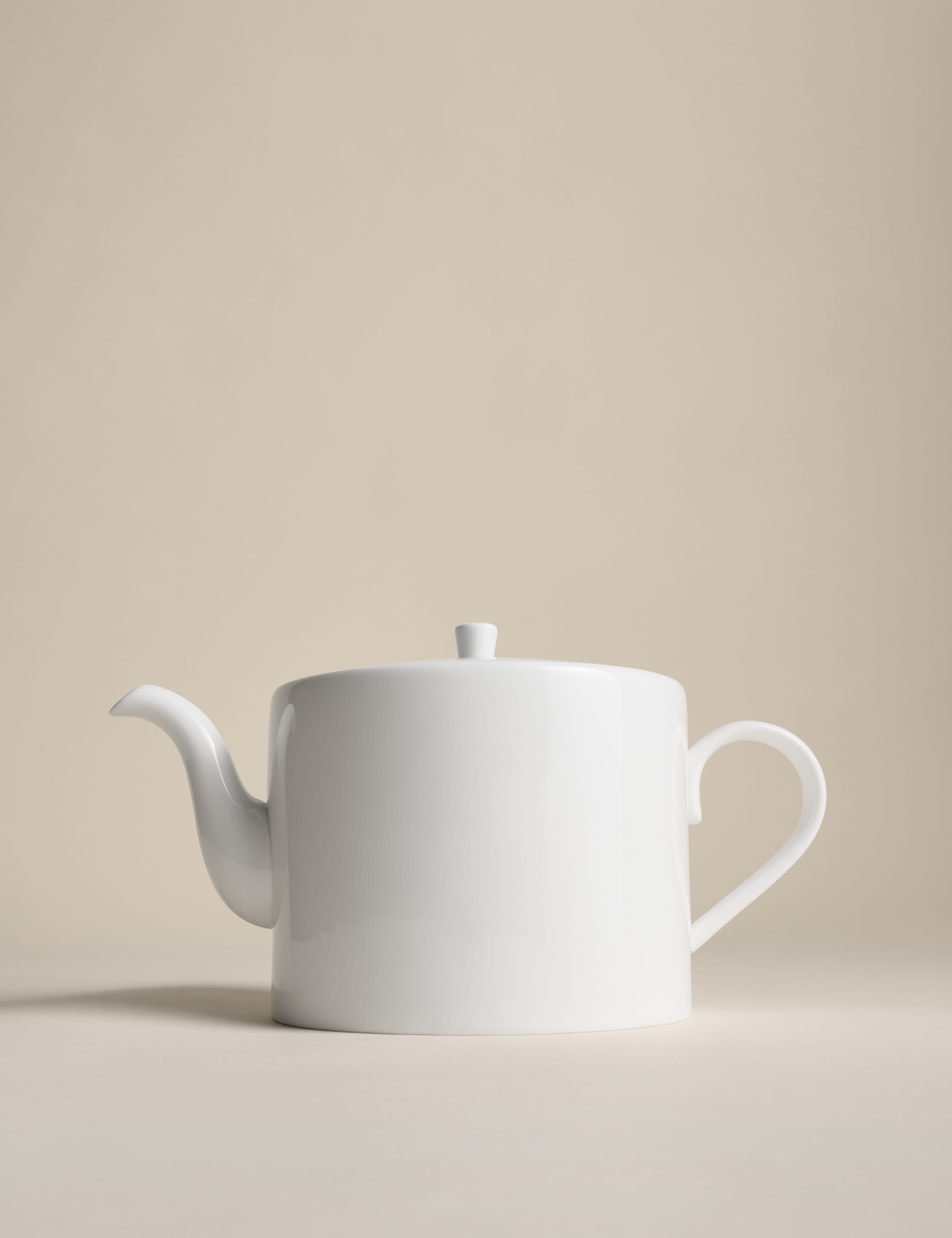 Clarendon Teapot 3 of 5