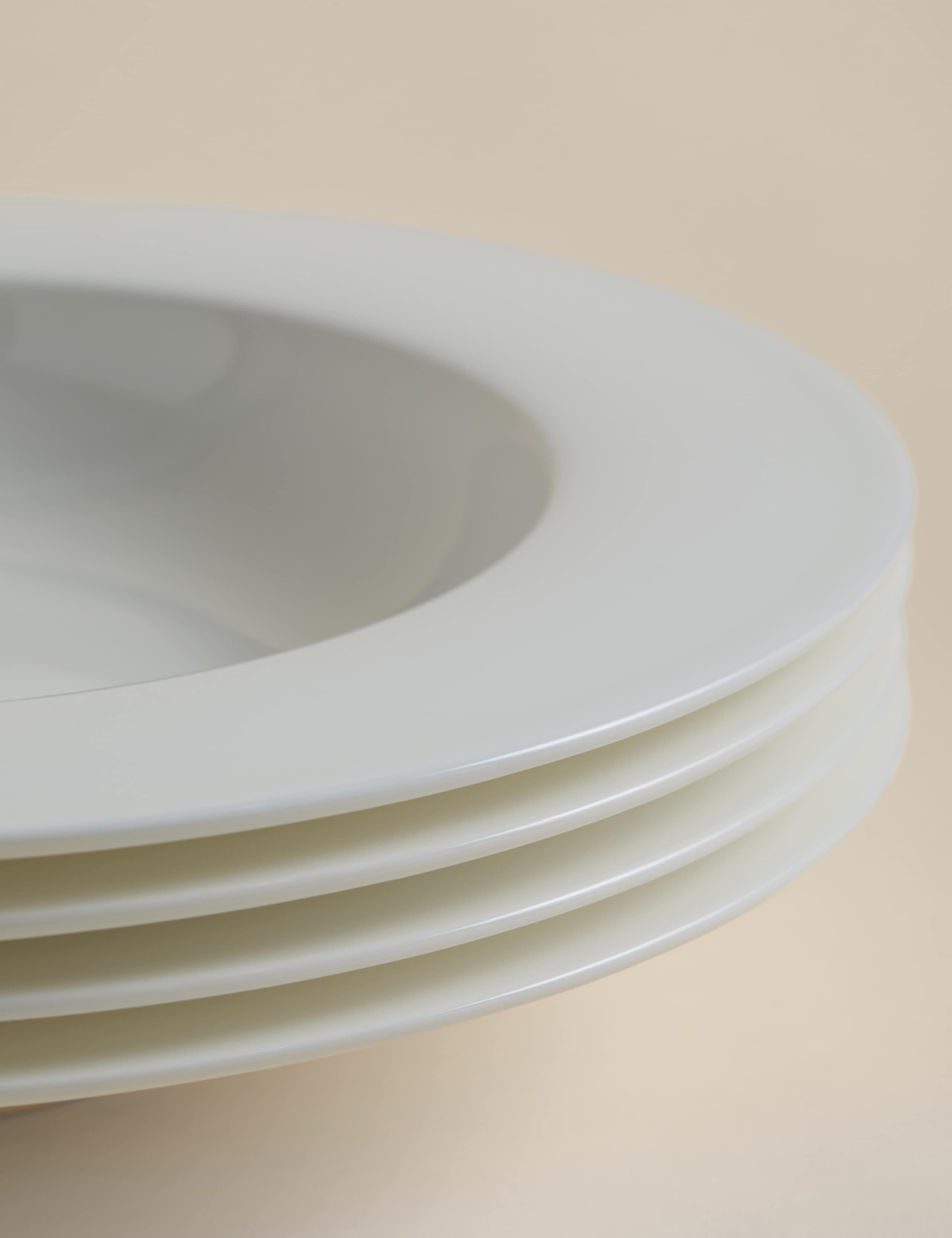 Set of 4 Clarendon Pasta Bowls 2 of 5