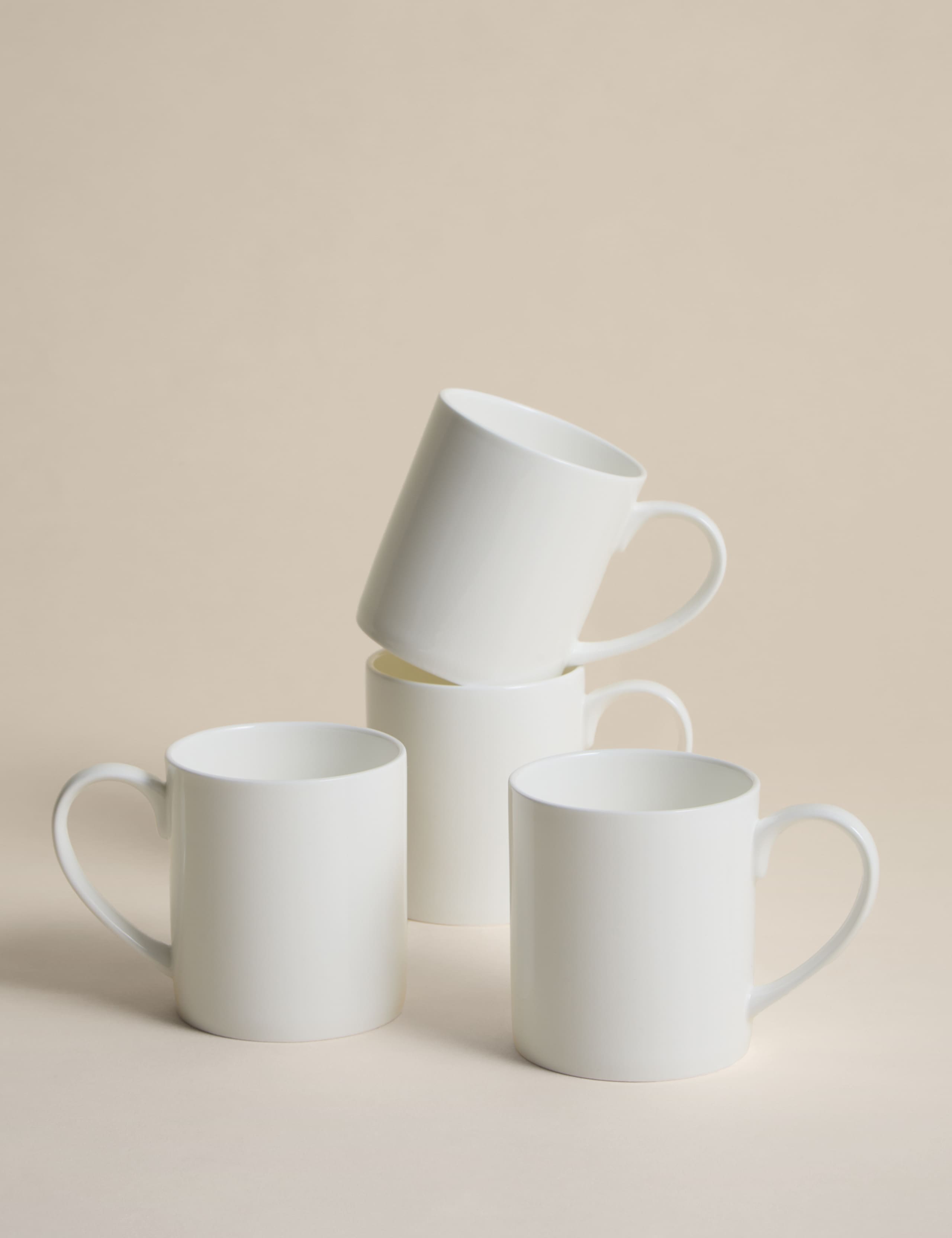Set of 4 Clarendon Small Mugs 3 of 4