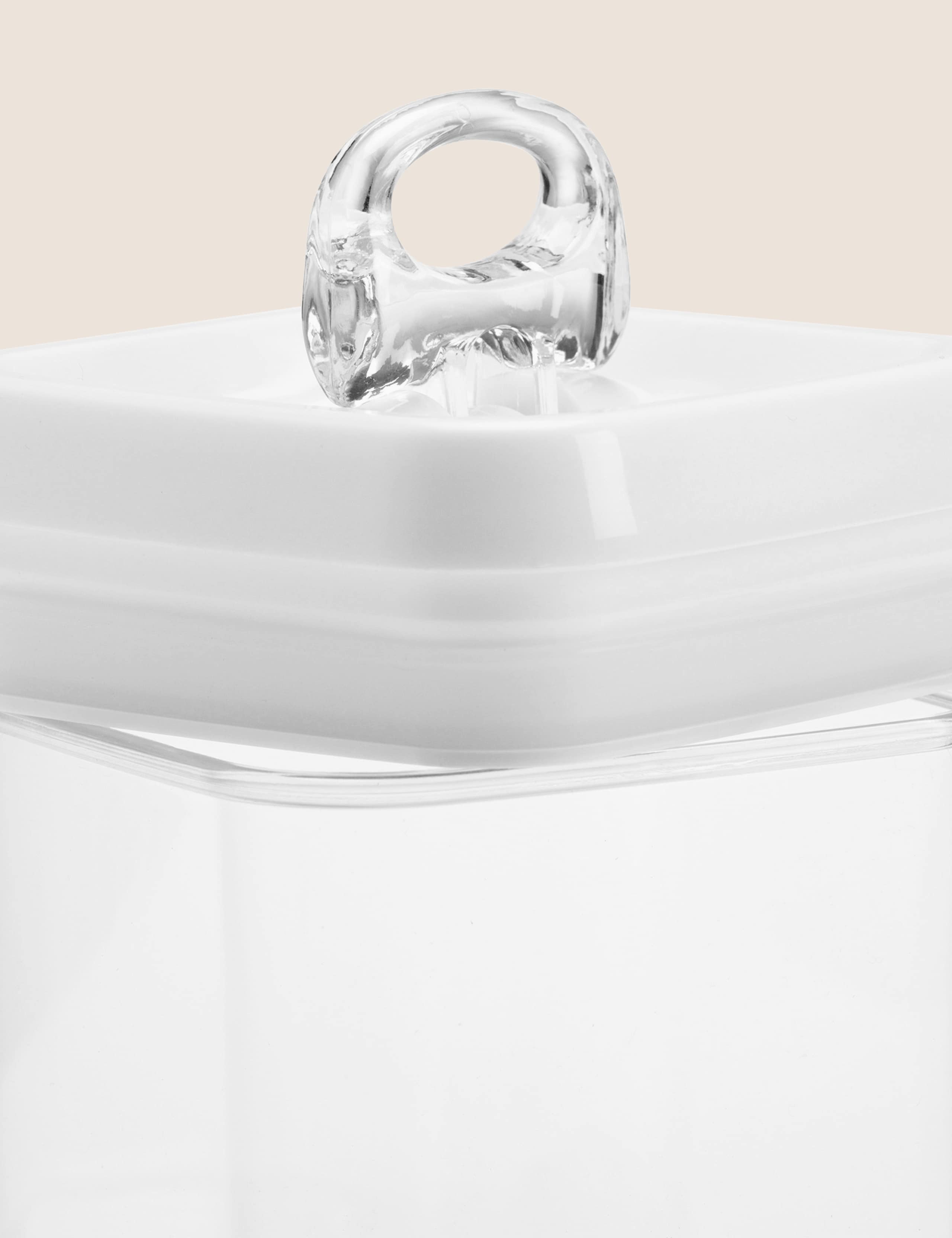 0.5L Square Flip-Tight Food Storage 3 of 3