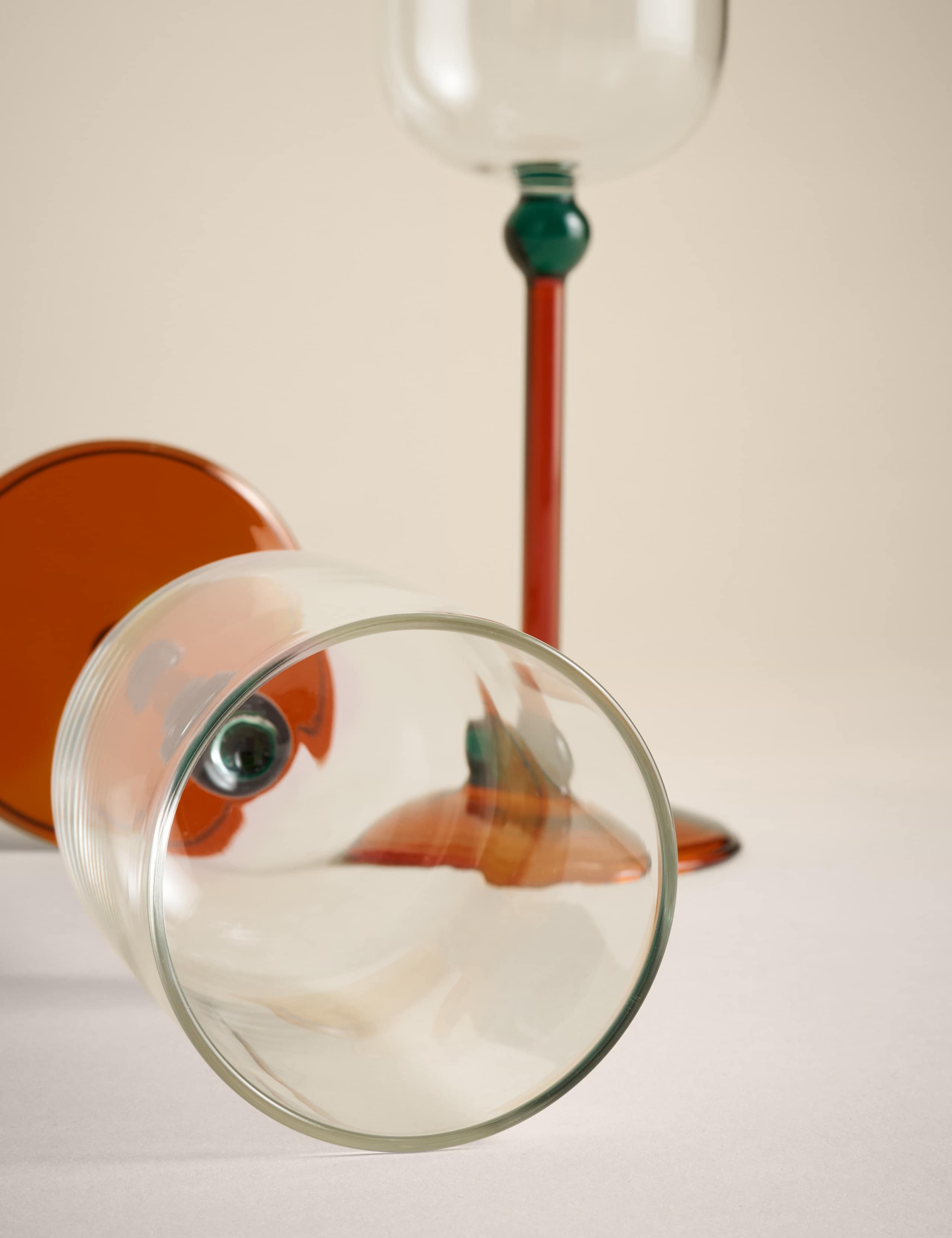 Set of 2 Bobble Contrast Wine Glasses 2 of 7