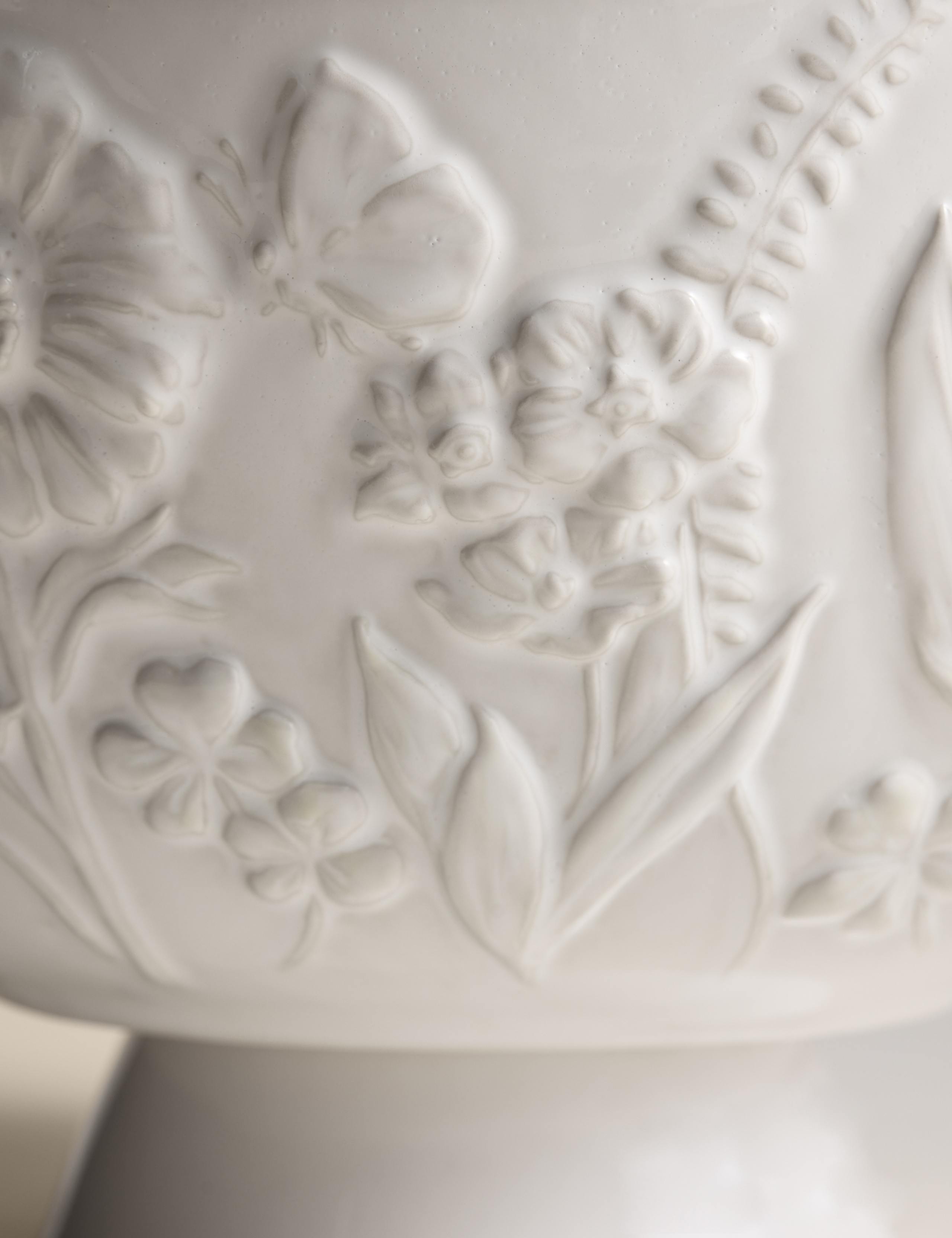 Spring Meadow Footed Serving Bowl 3 of 7