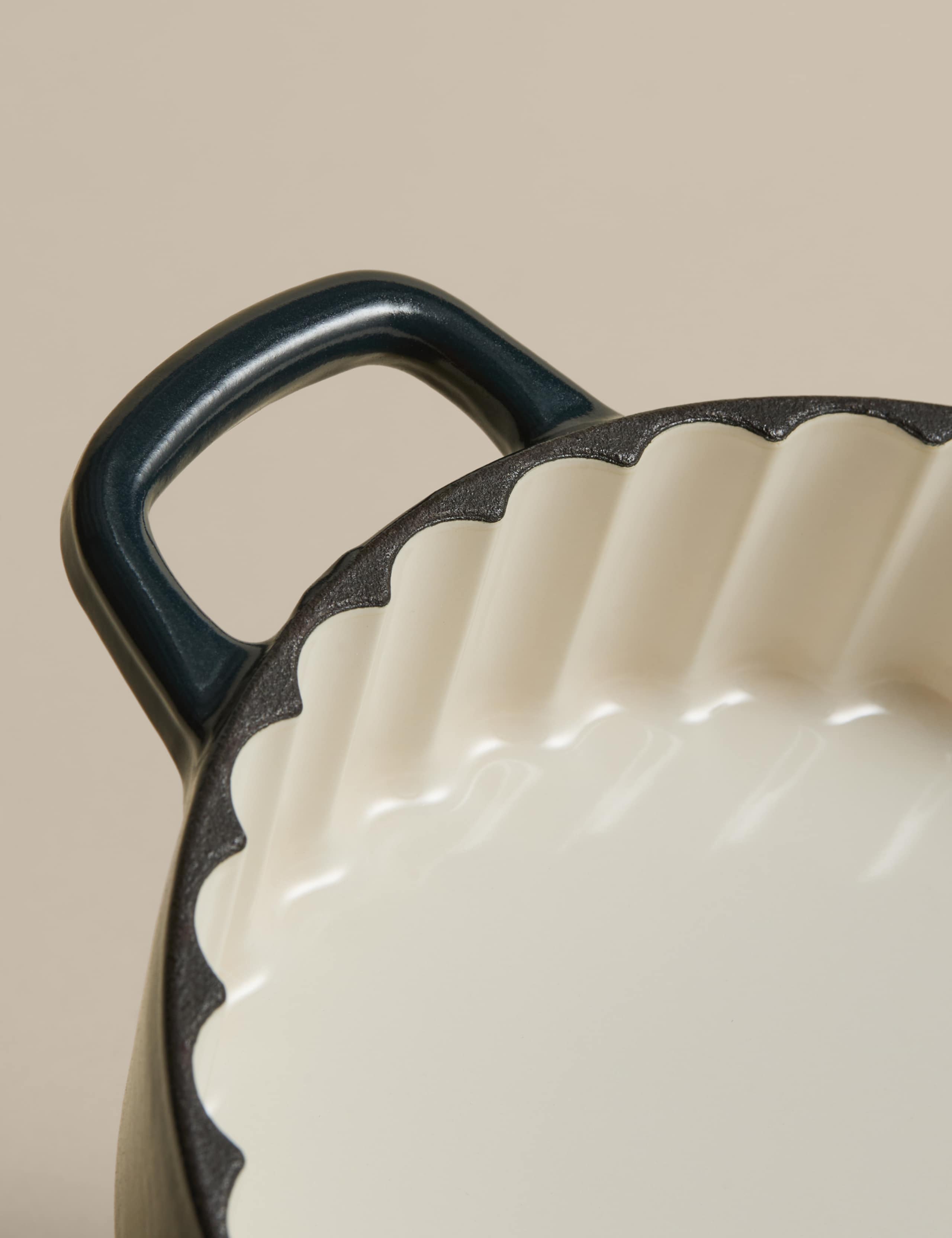 Cast Iron Small Fluted Pie Dish 3 of 6