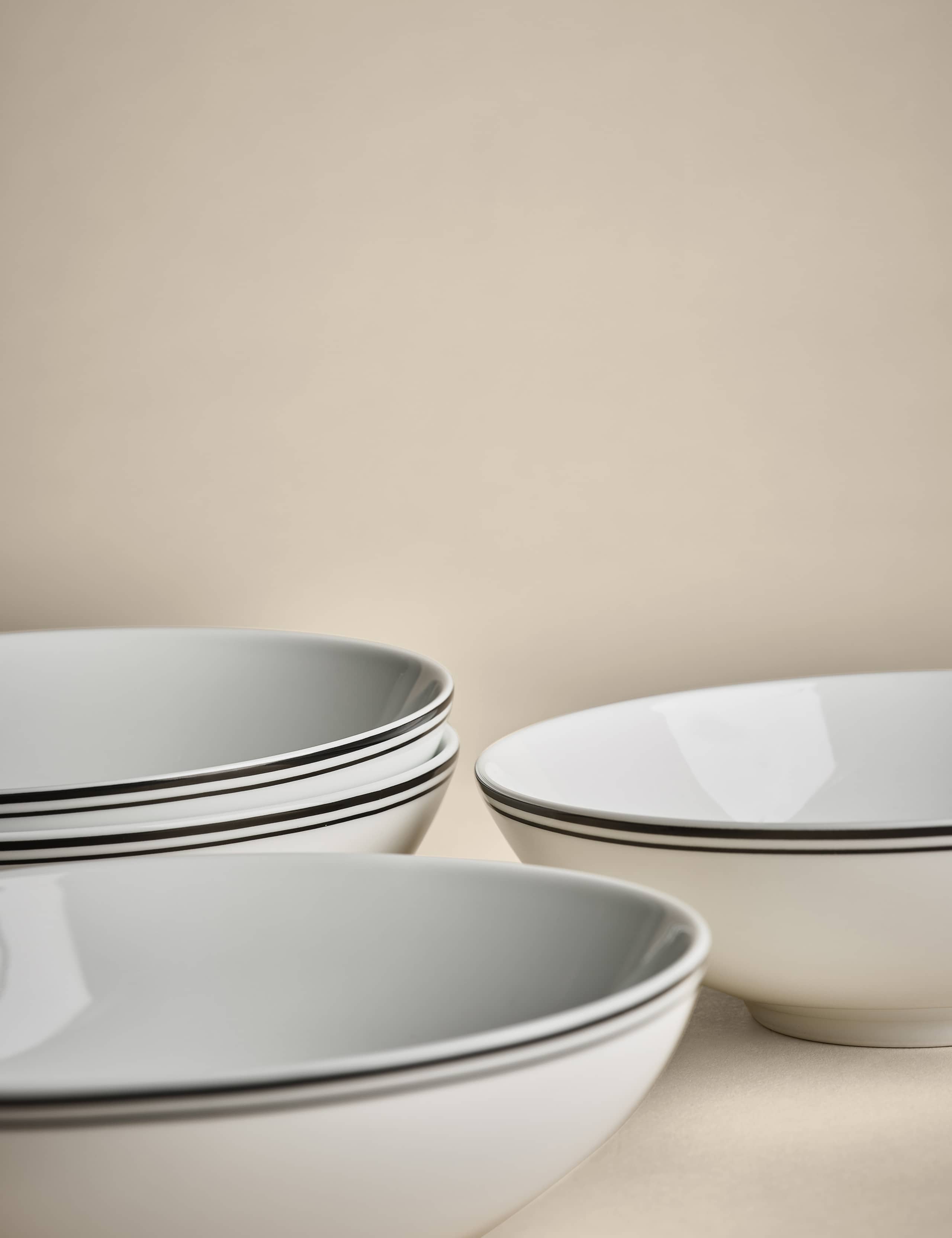 Set of 4 Maxim Cereal Bowls 3 of 5