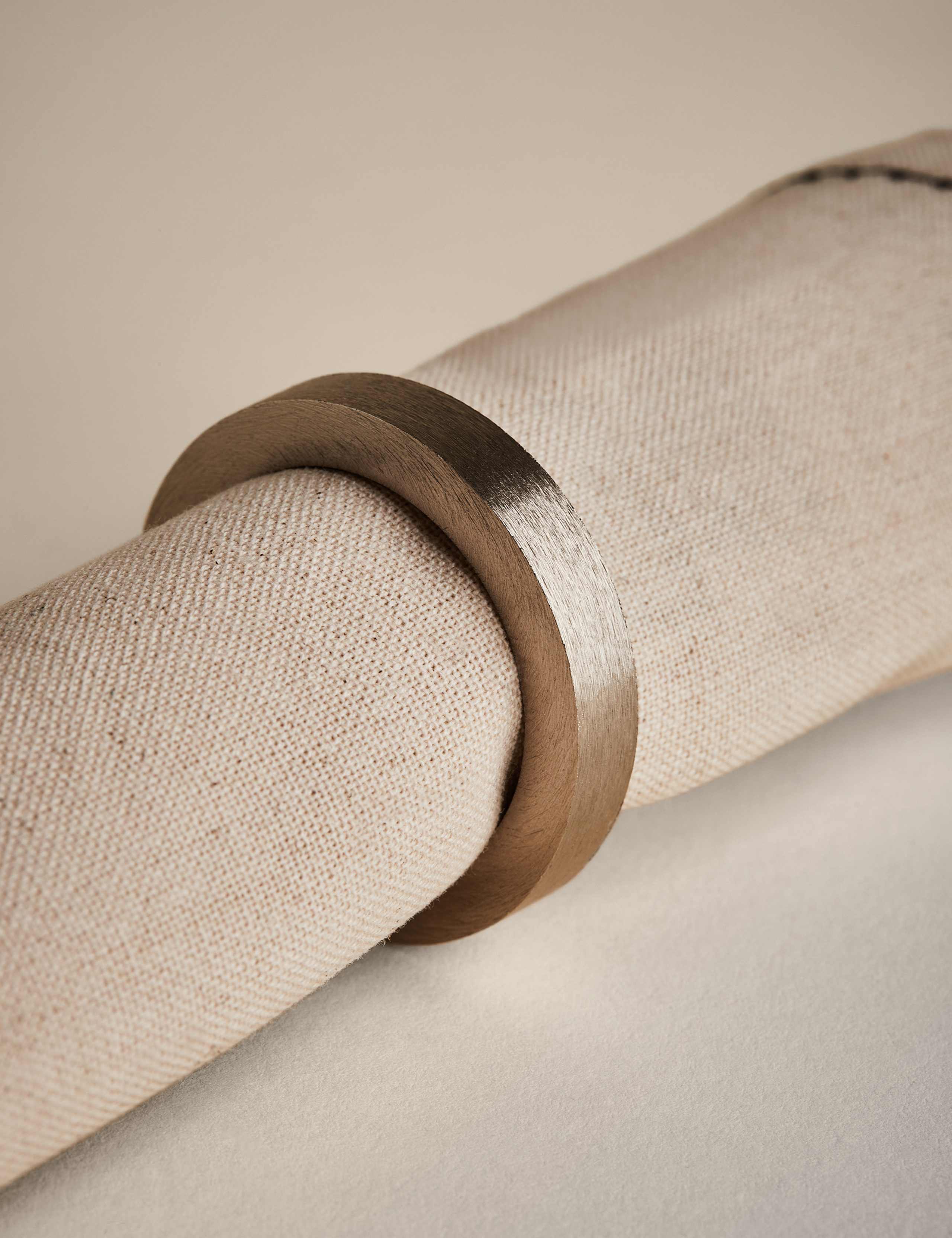 Set of 4 Metallic Napkin Rings 1 of 4