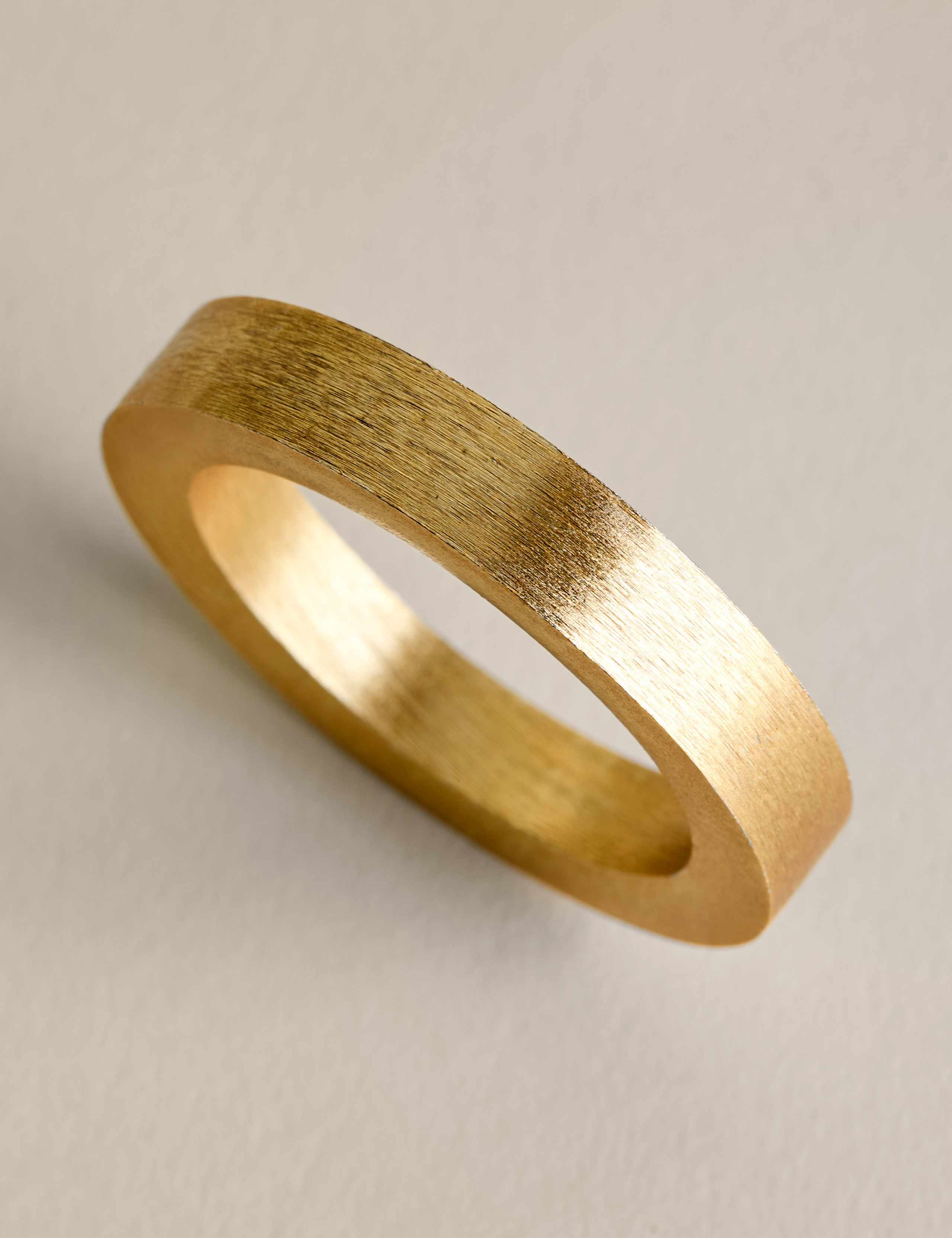 Set of 4 Metallic Napkin Rings 3 of 3