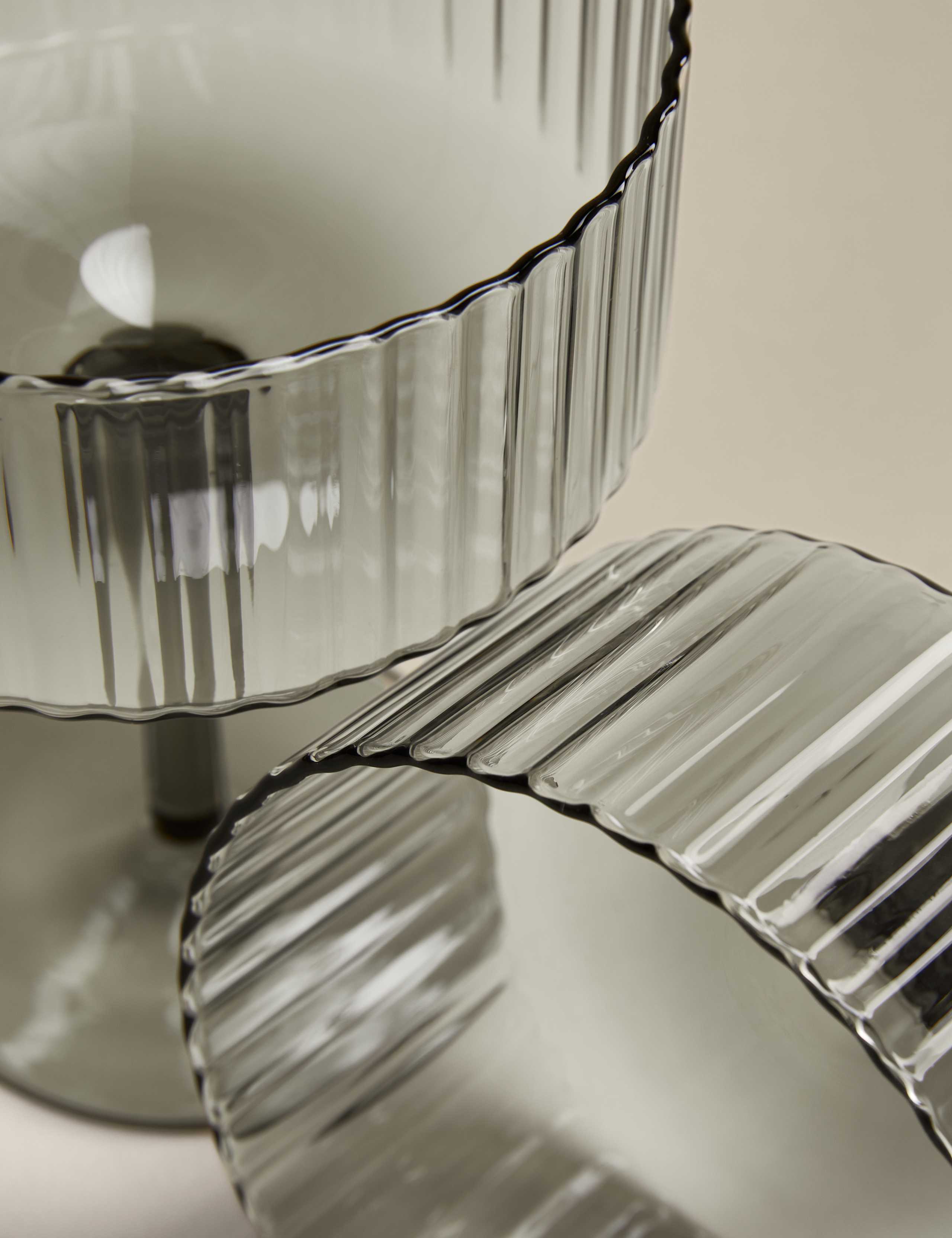 Set of 2 Celine Ribbed Champagne Coupes 5 of 6