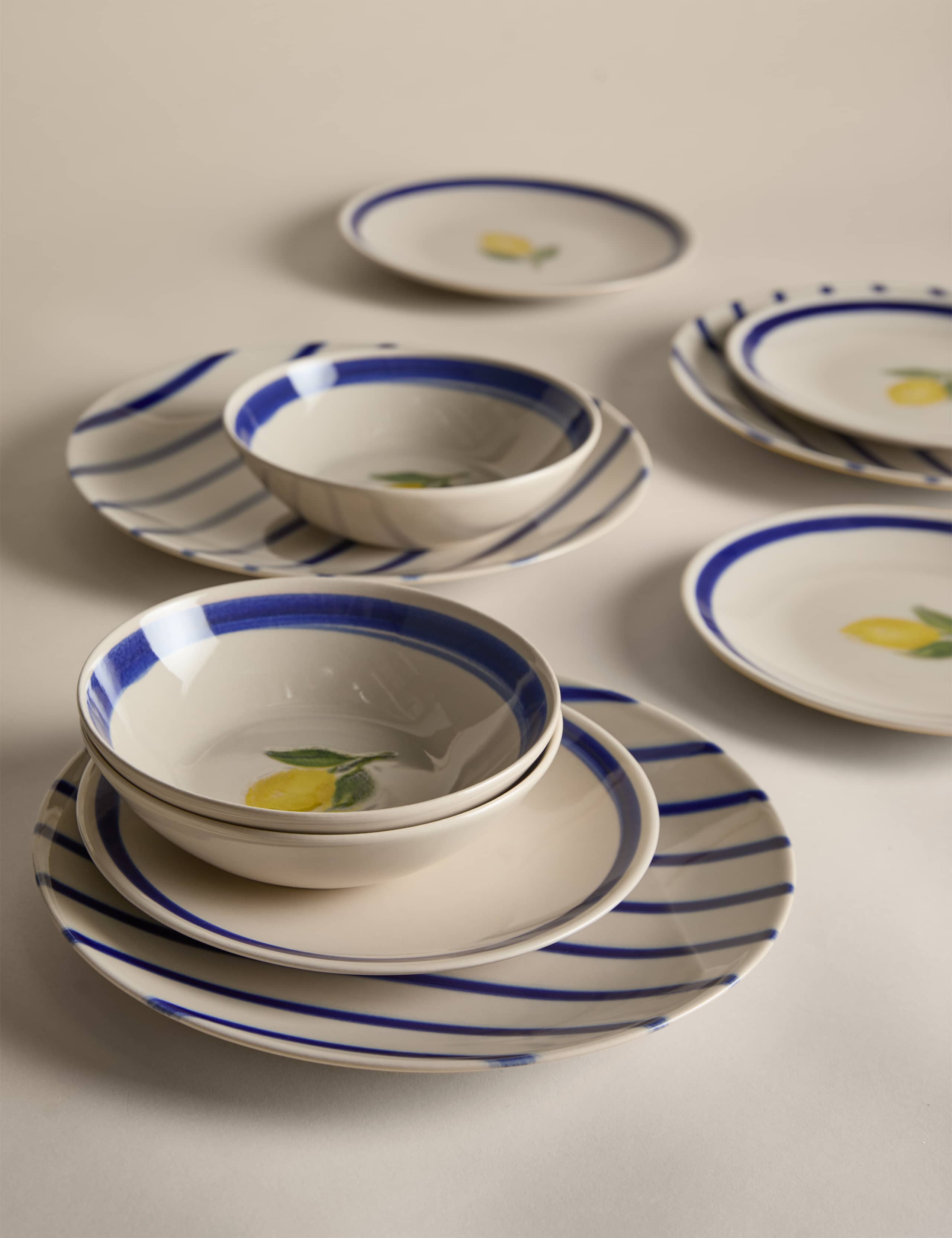 12 Piece Lemon Dinner Set 4 of 5