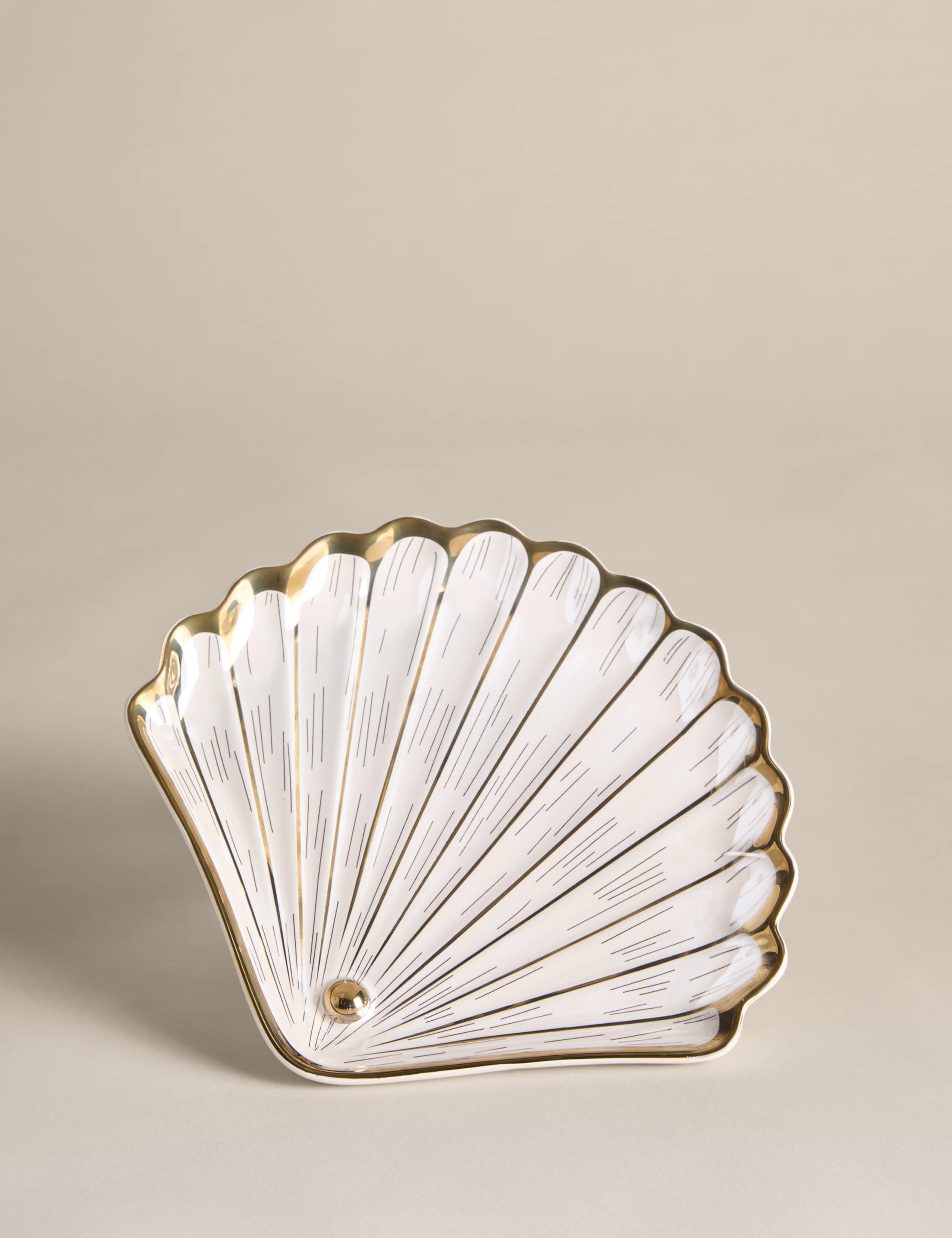 China Shell Platter 2 of 3