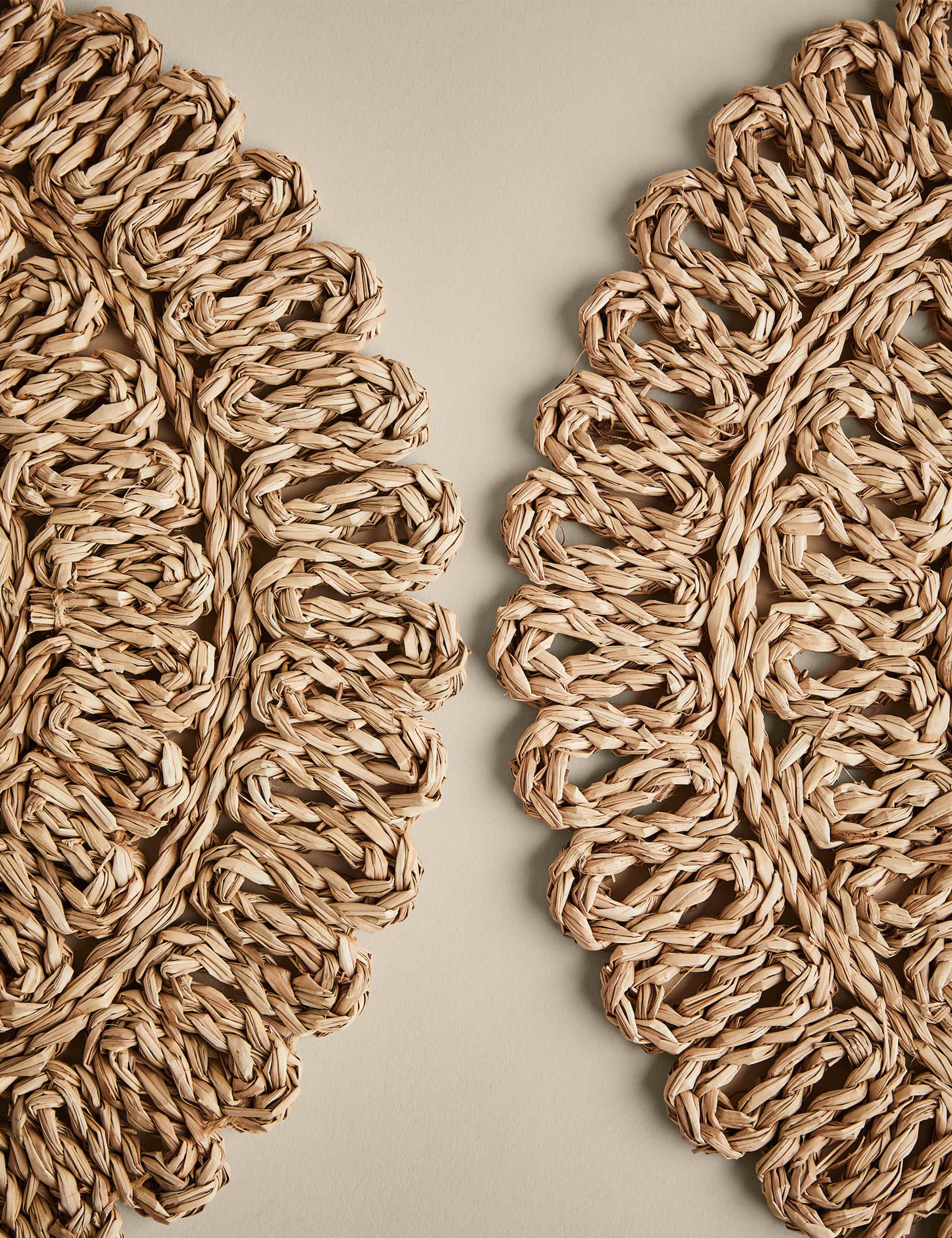 Set of 2 Floral Rattan Placemats 4 of 4