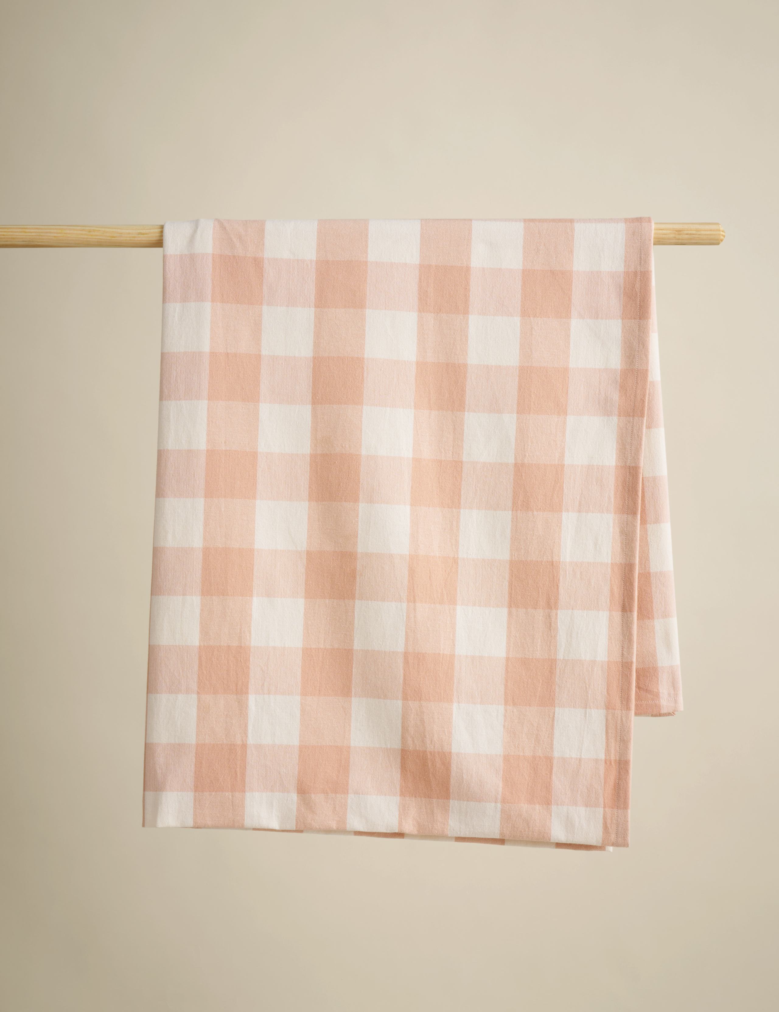 Pure Cotton Gingham Tablecloth 2 of 5