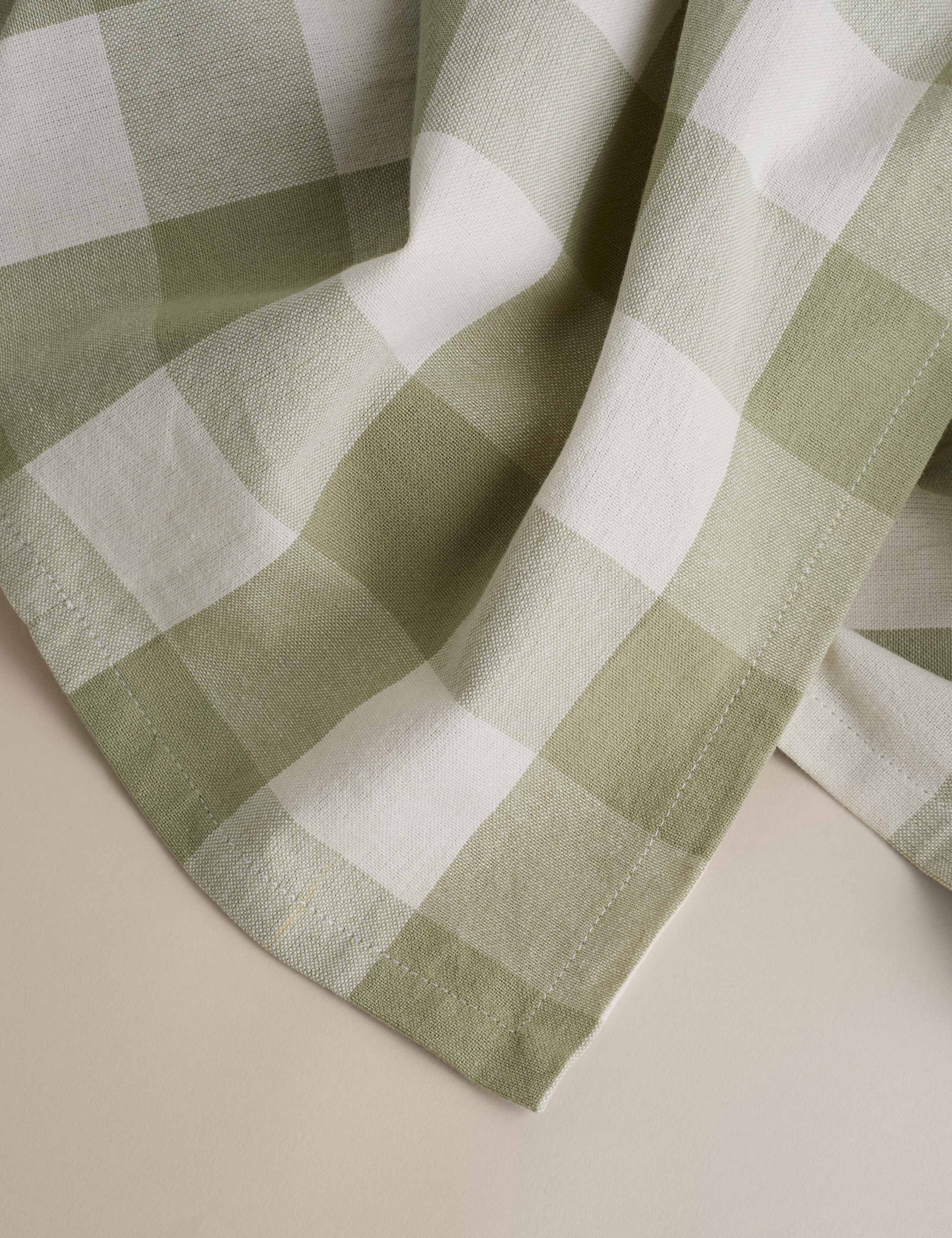 Pure Cotton Gingham Tablecloth 4 of 4
