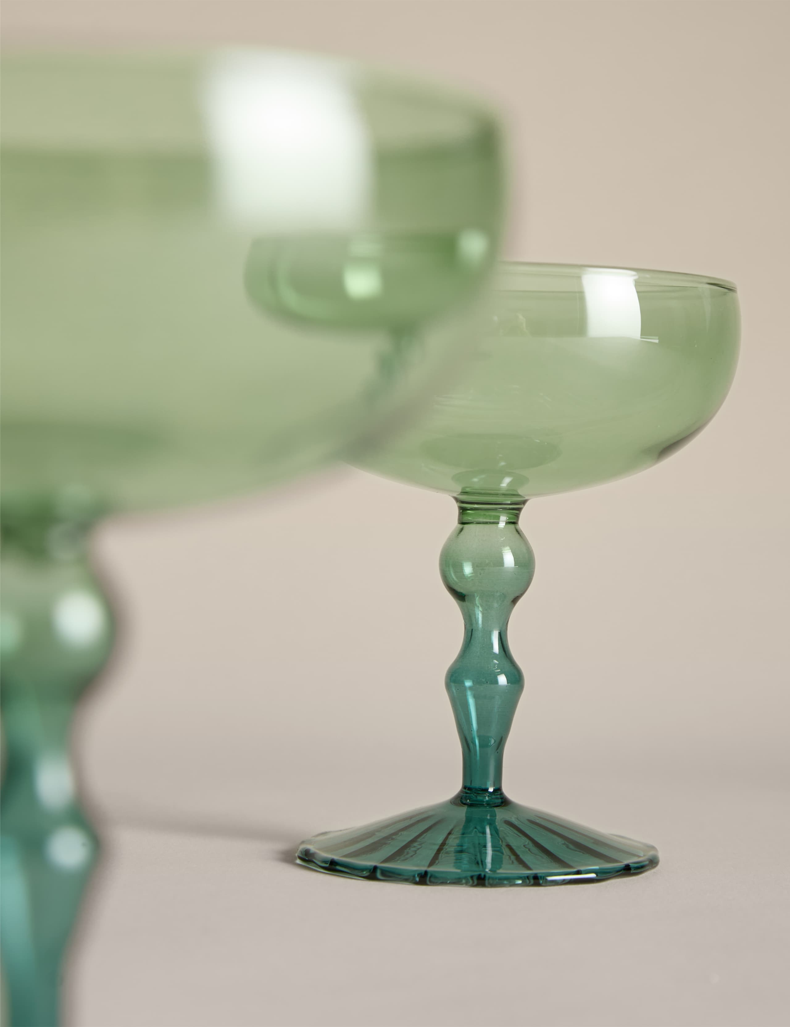 Set of 2 Deco Coupe Glasses 4 of 6