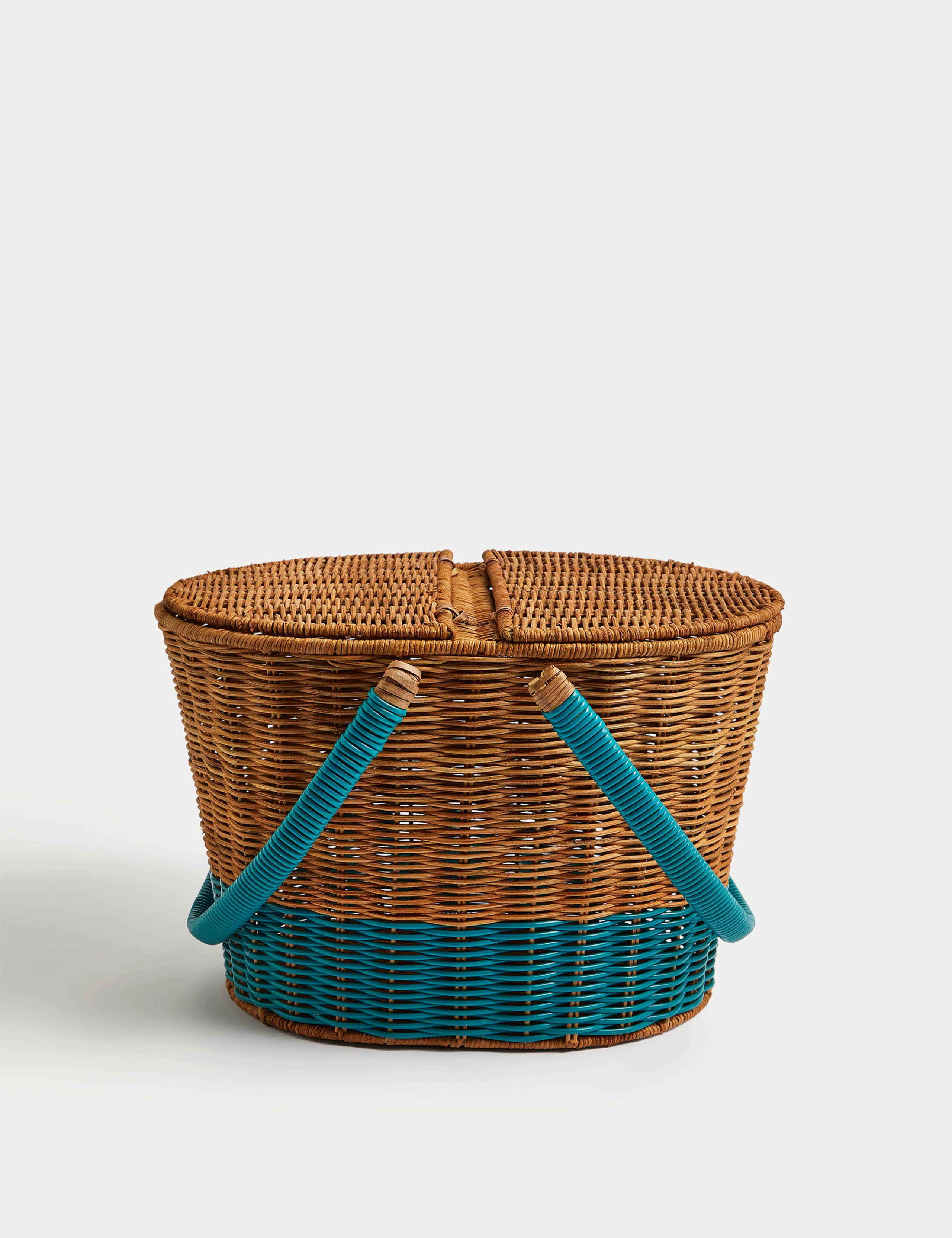 Woven Picnic Hamper 1 of 6