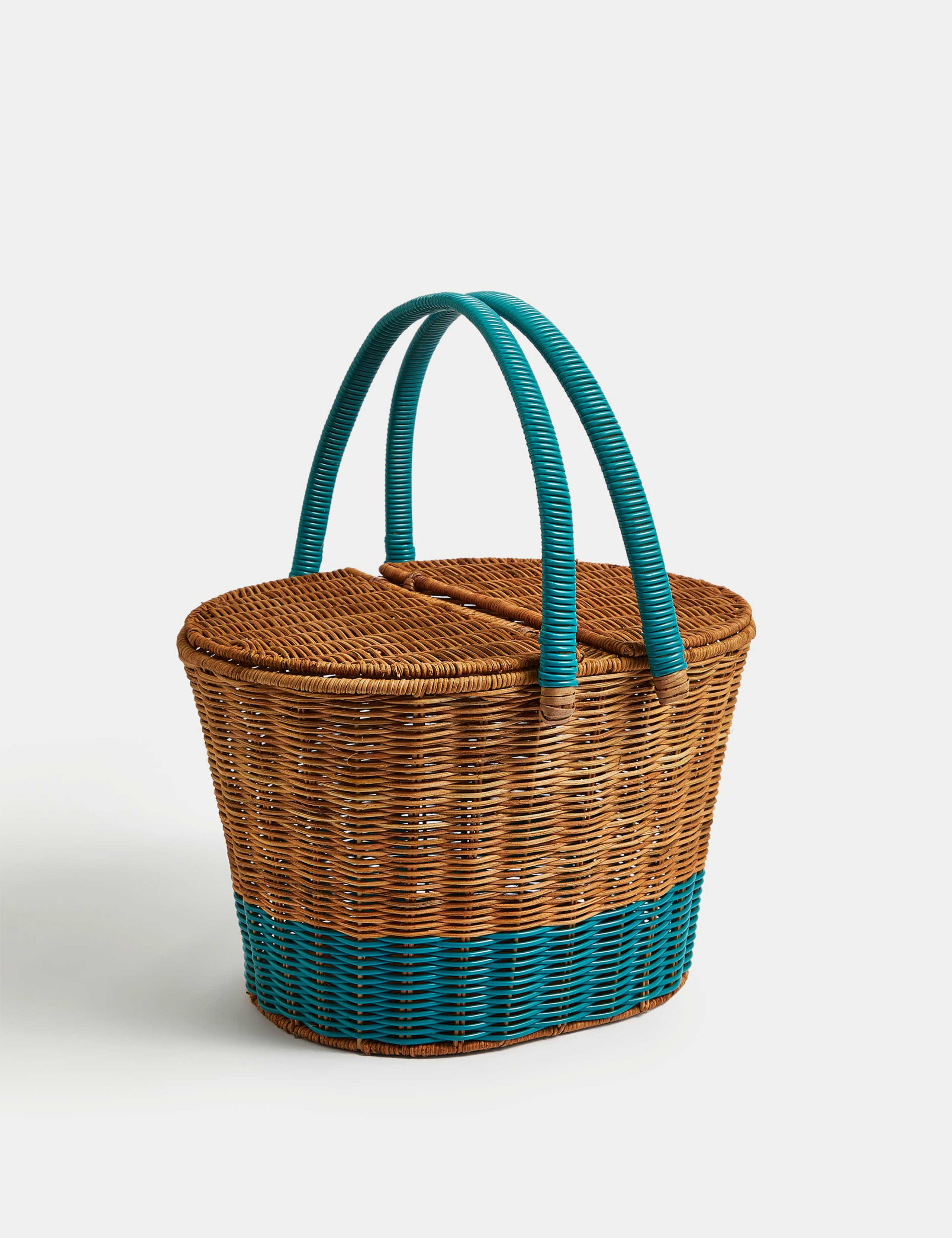Woven Picnic Hamper 2 of 6