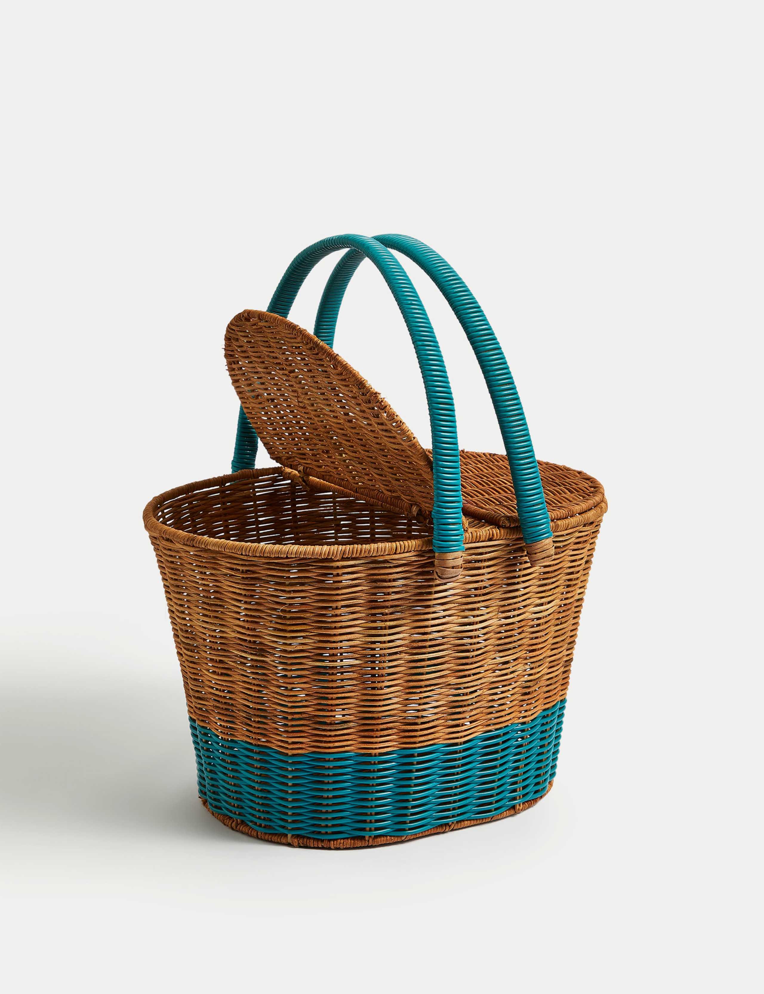 Woven Picnic Hamper 3 of 6