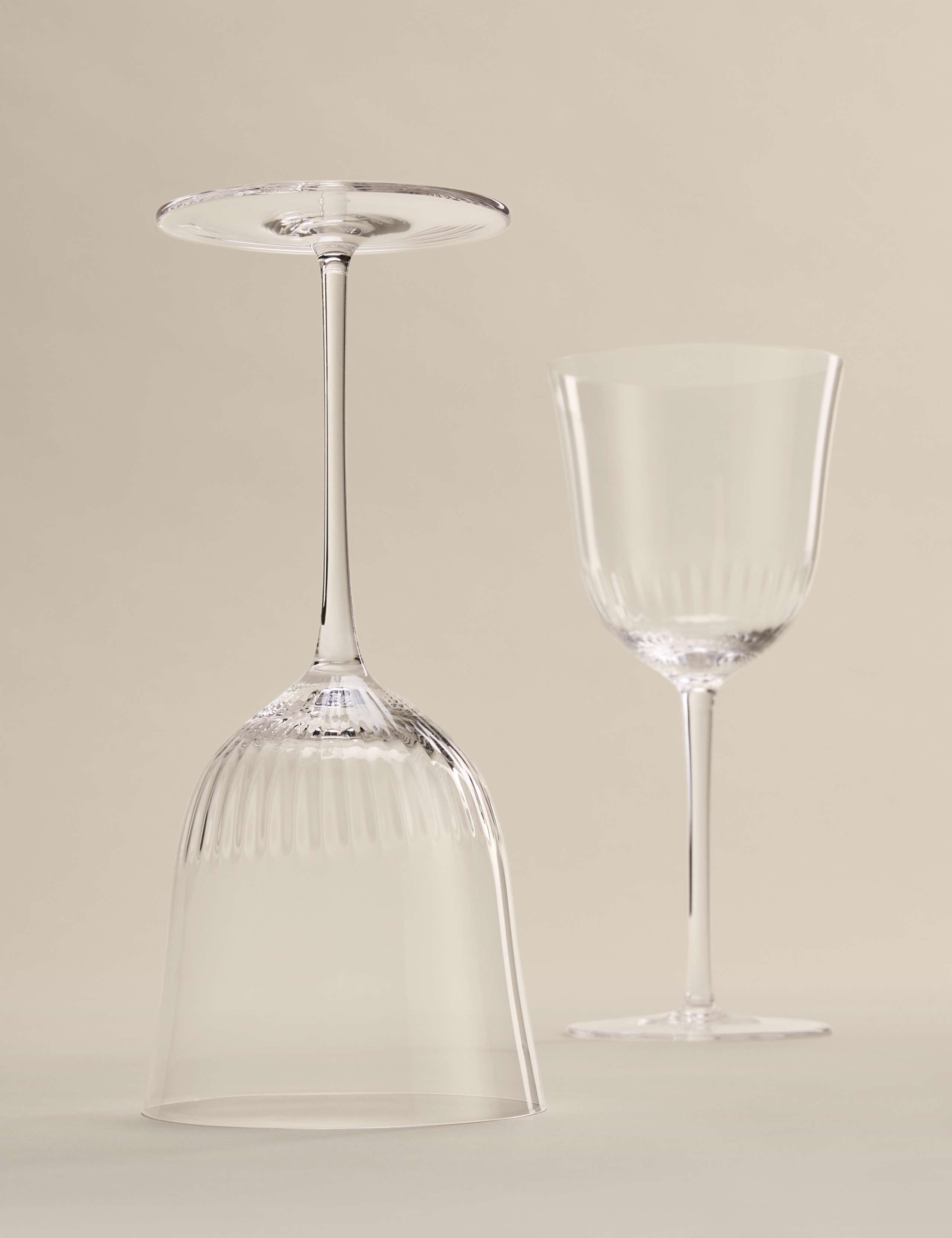 Set of 4 Delphine Wine Glasses 3 of 5