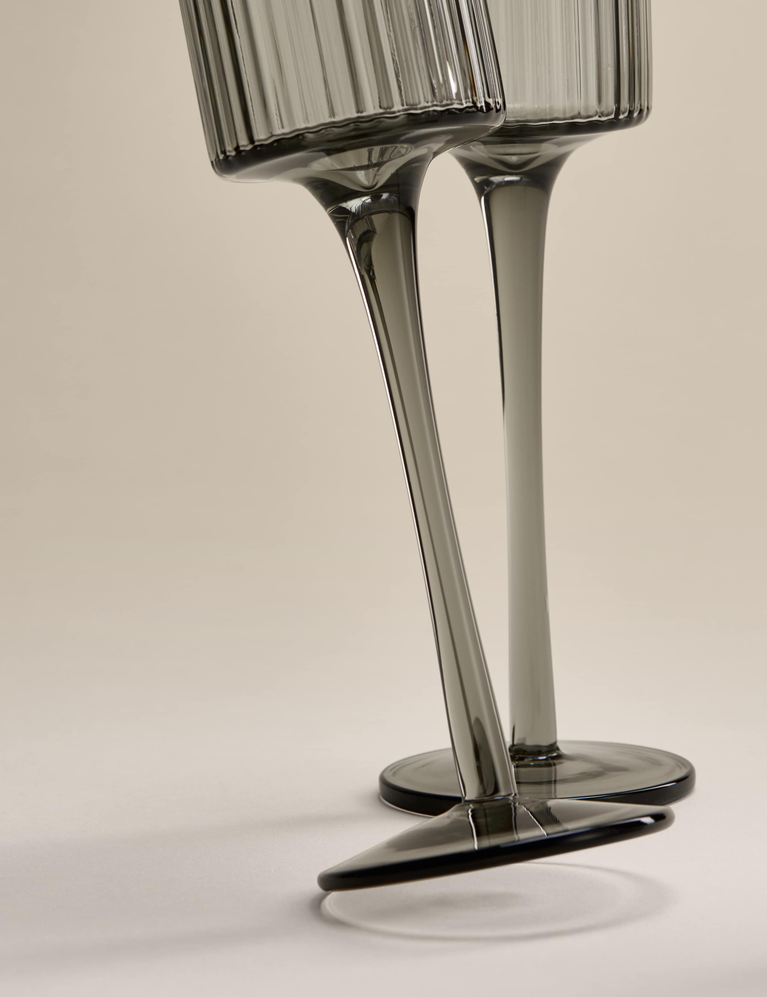 Set of 4 Celine Ribbed Champagne Flutes 4 of 6