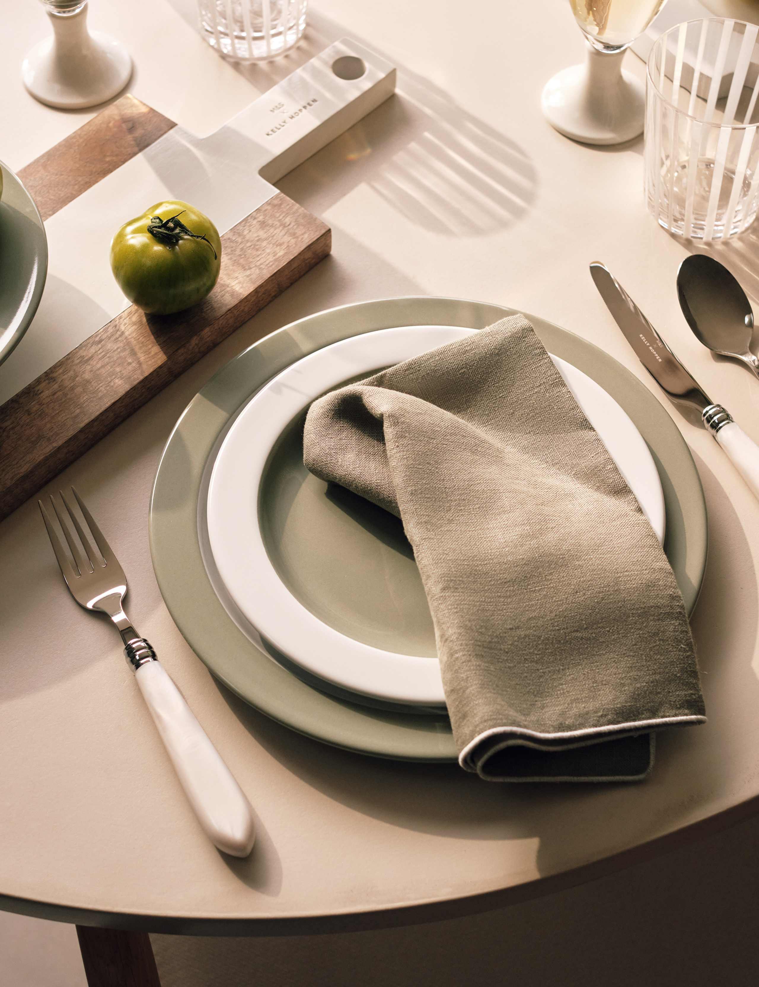 Set of 4 Pure Linen Contrast Edge Napkins 3 of 7
