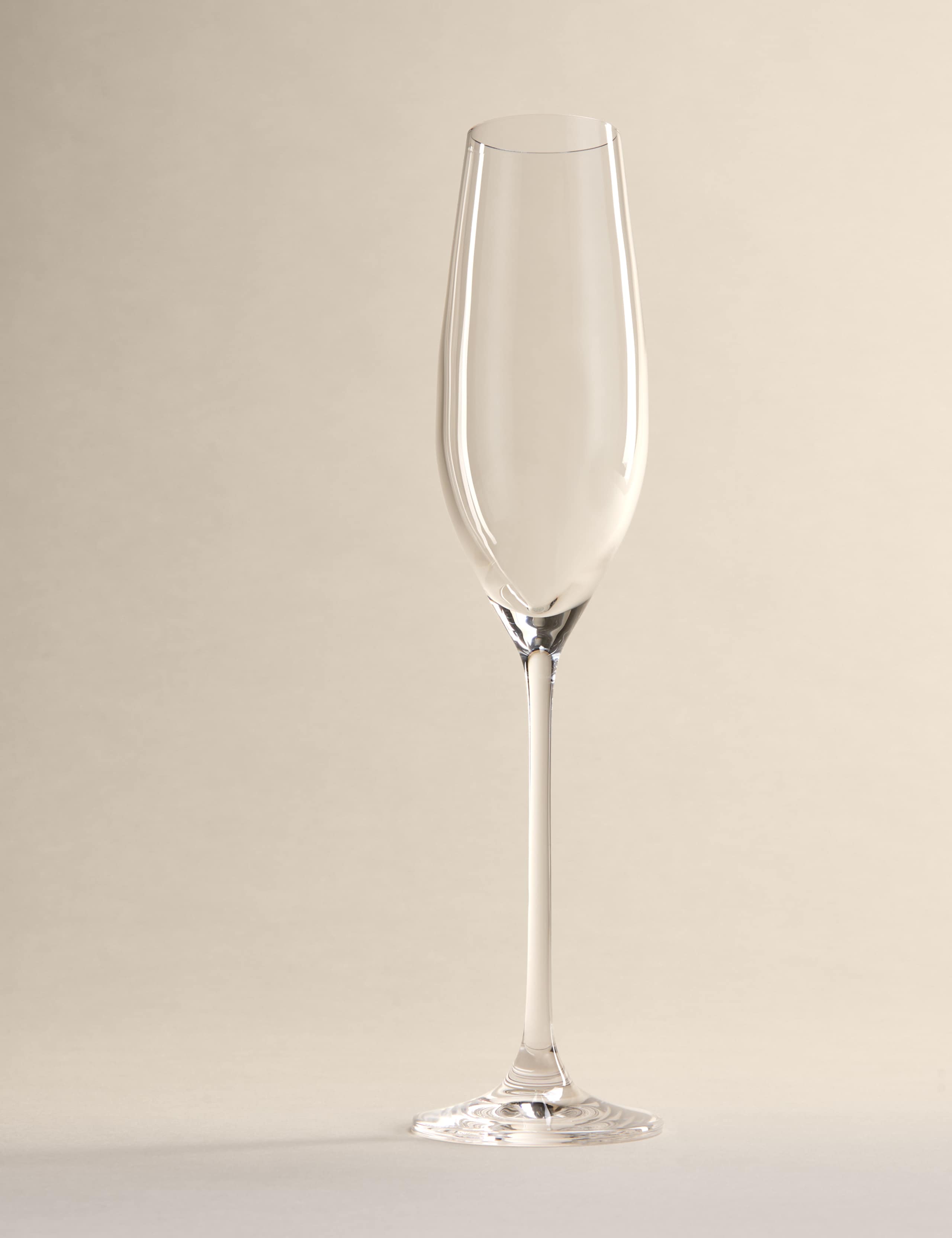 Set of 4 Maxim Champagne Flutes 3 of 6