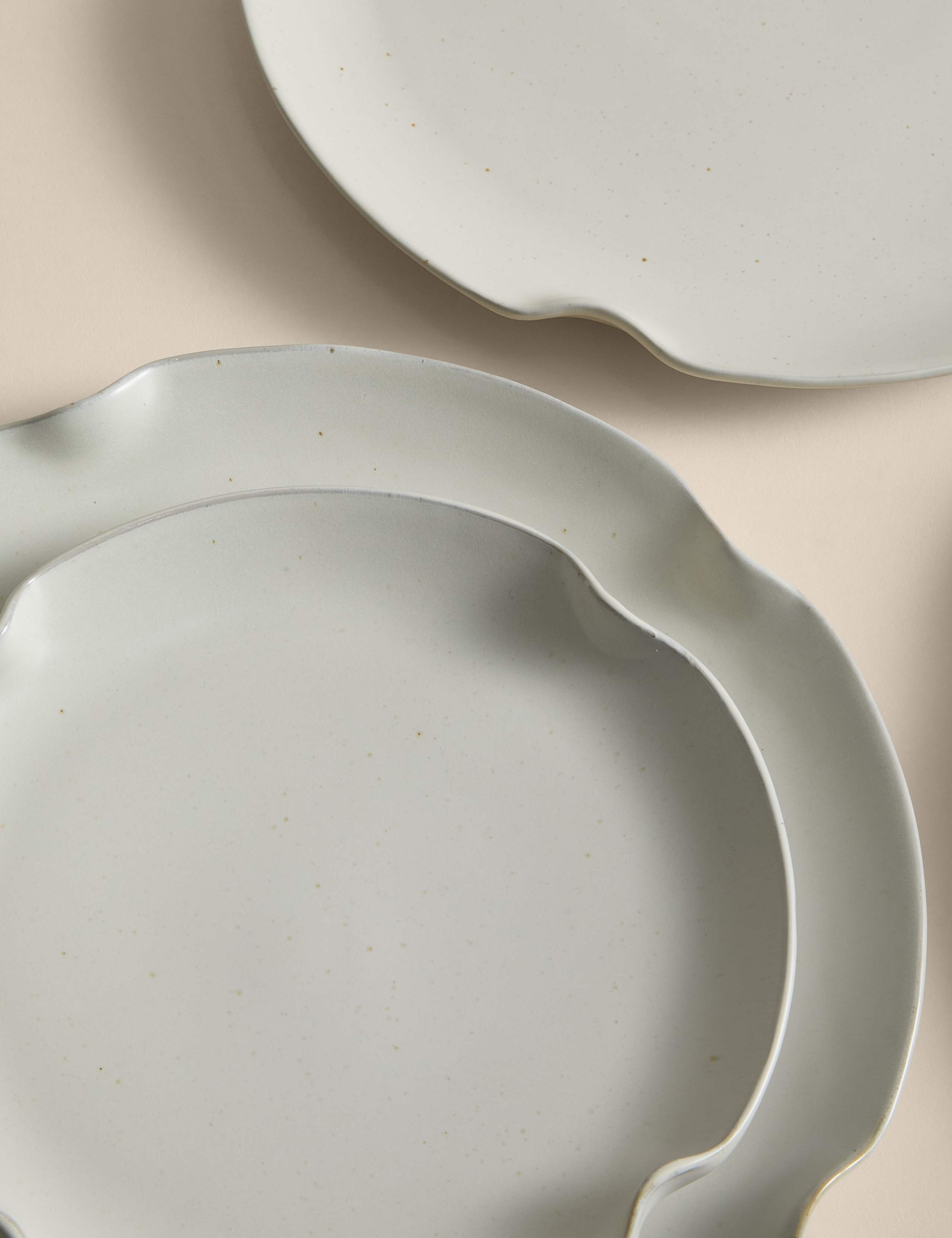 12 Piece Crimped Scallop Diner Set 4 of 6