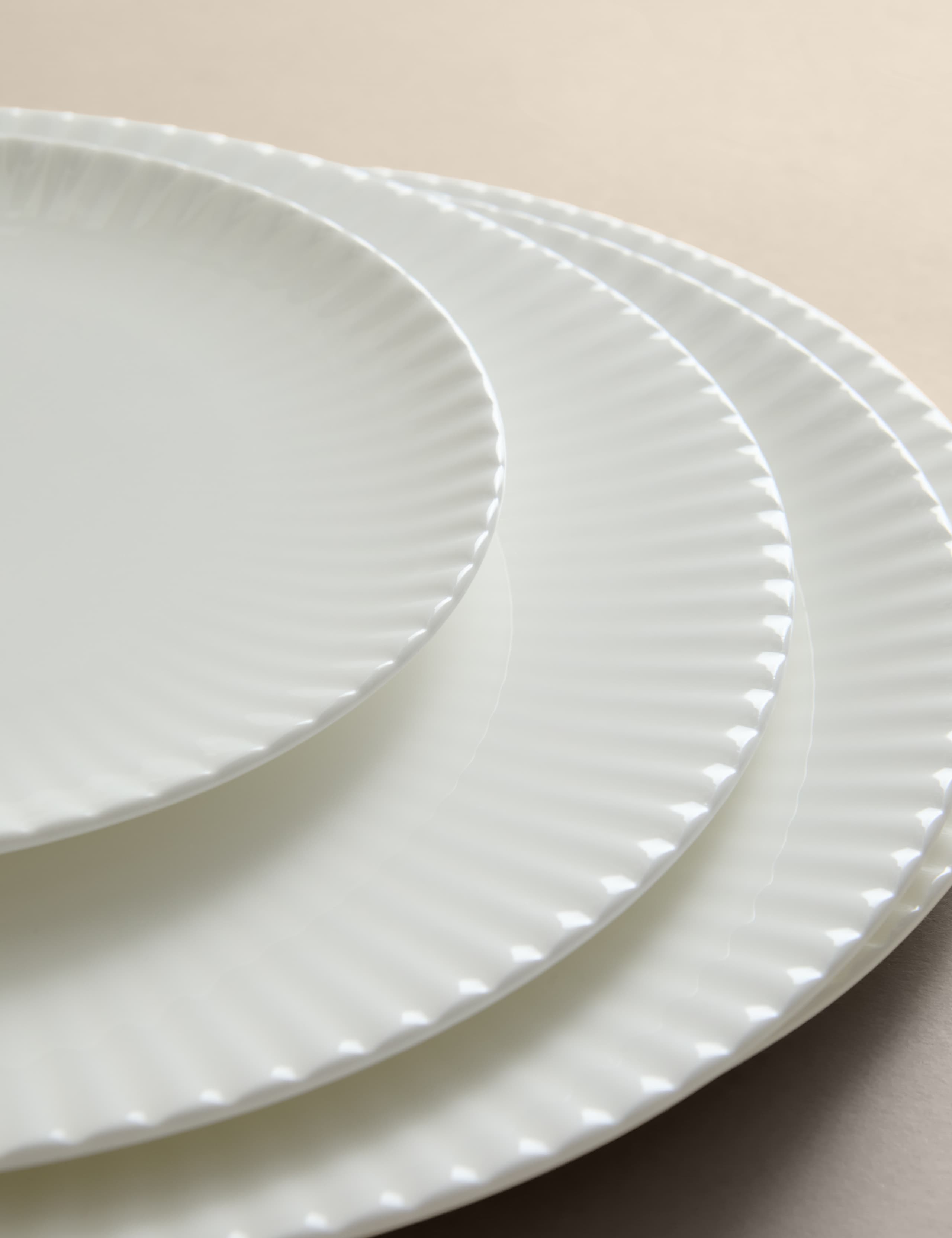 12 Piece Hampton Fluted Dinner Set 4 of 6