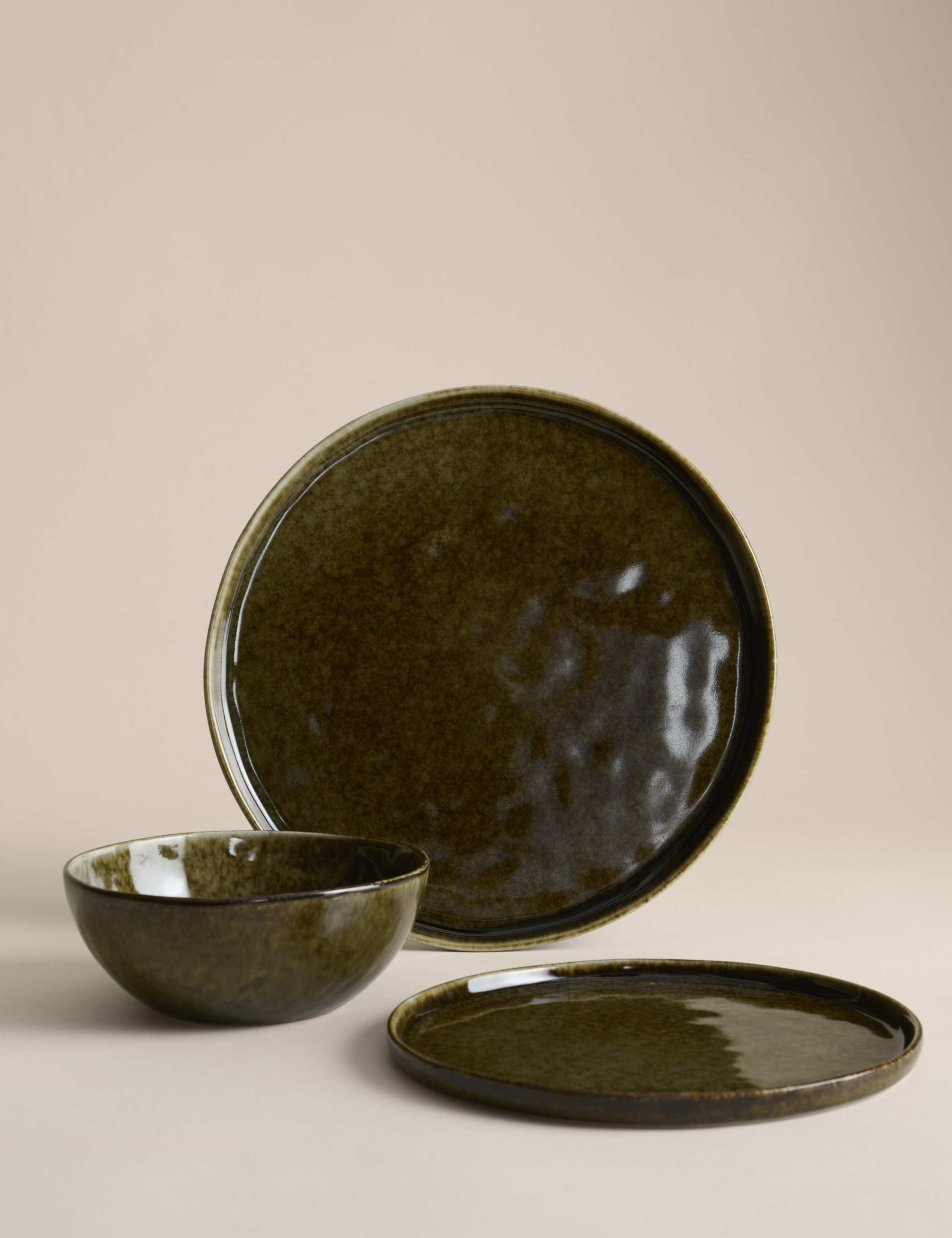 12 Piece Straight Side Reactive Dinner Set 2 of 6