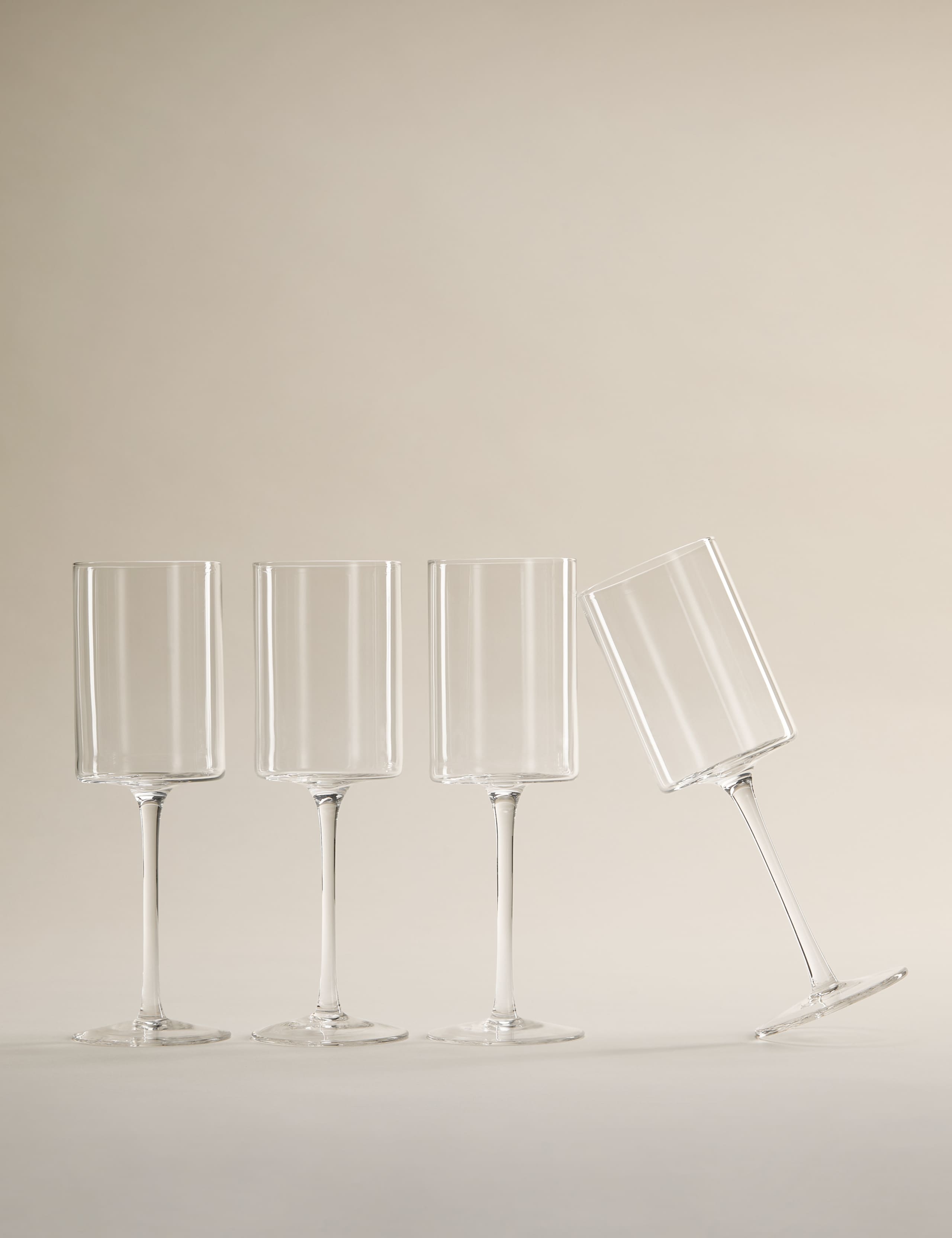Set of 4 Straight Sided Wine Glasses 4 of 6