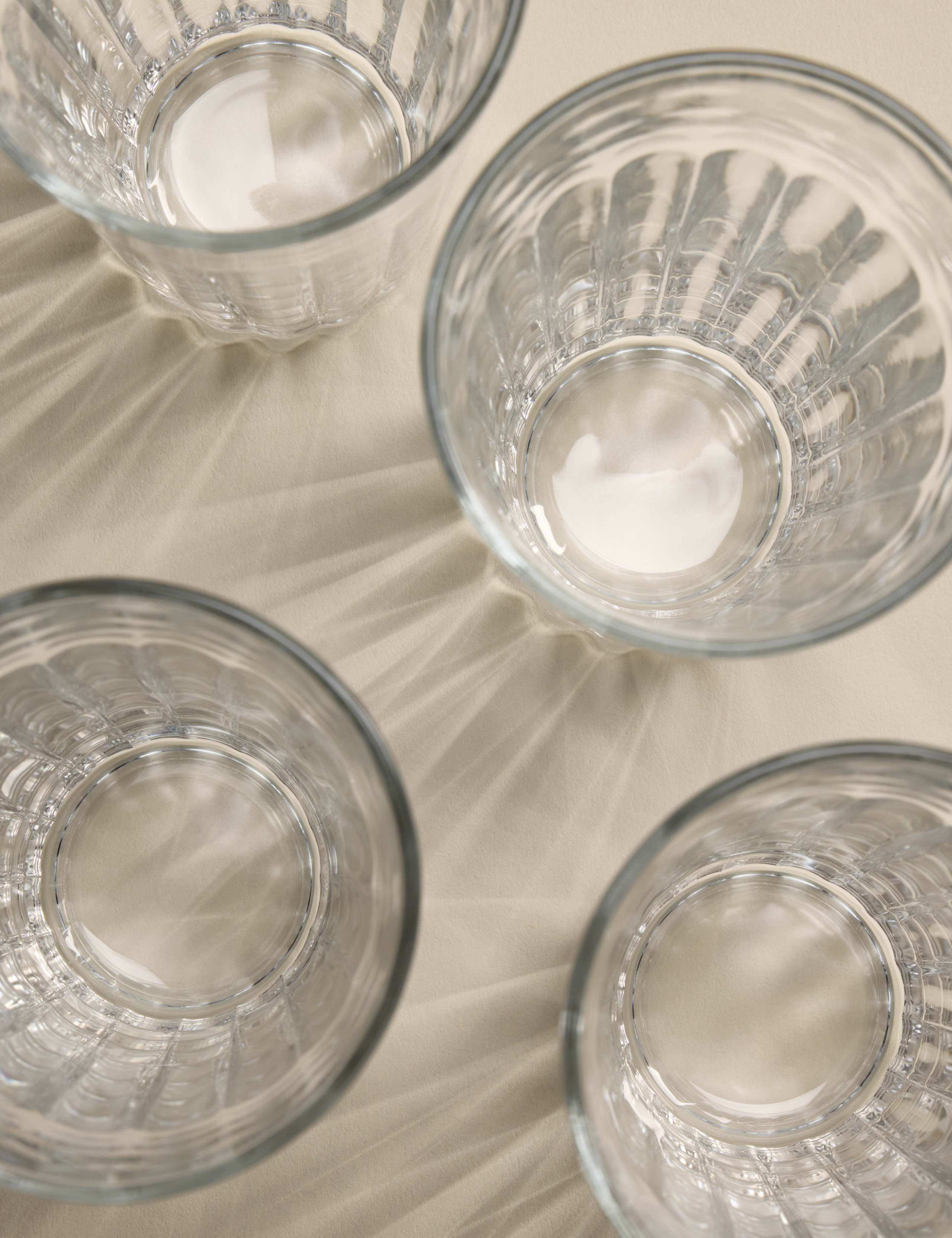 Set of 4 Linear Ribbed Hi Ball Glasses 4 of 5