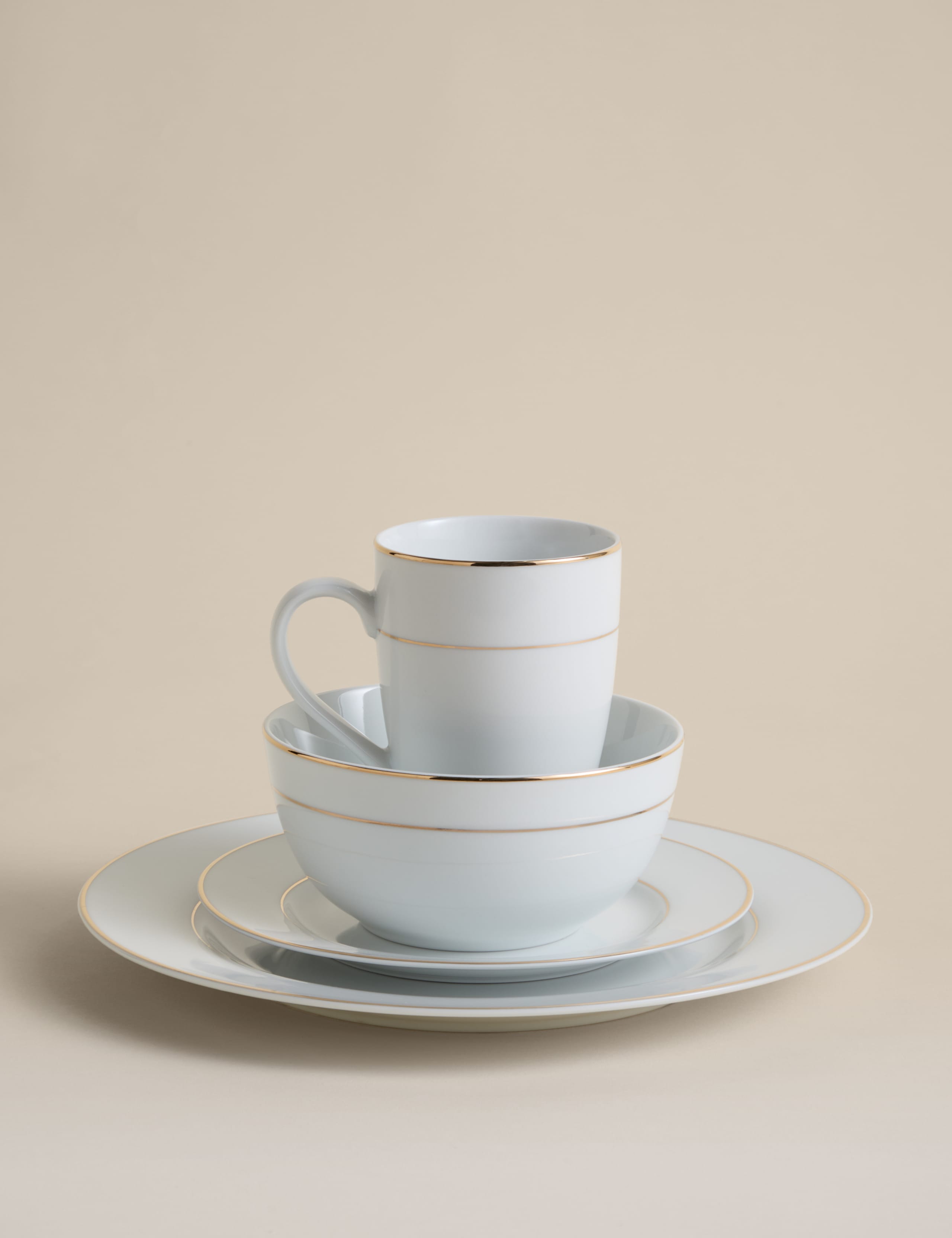 16 Piece Gilded Rim Dinner Set 2 of 5