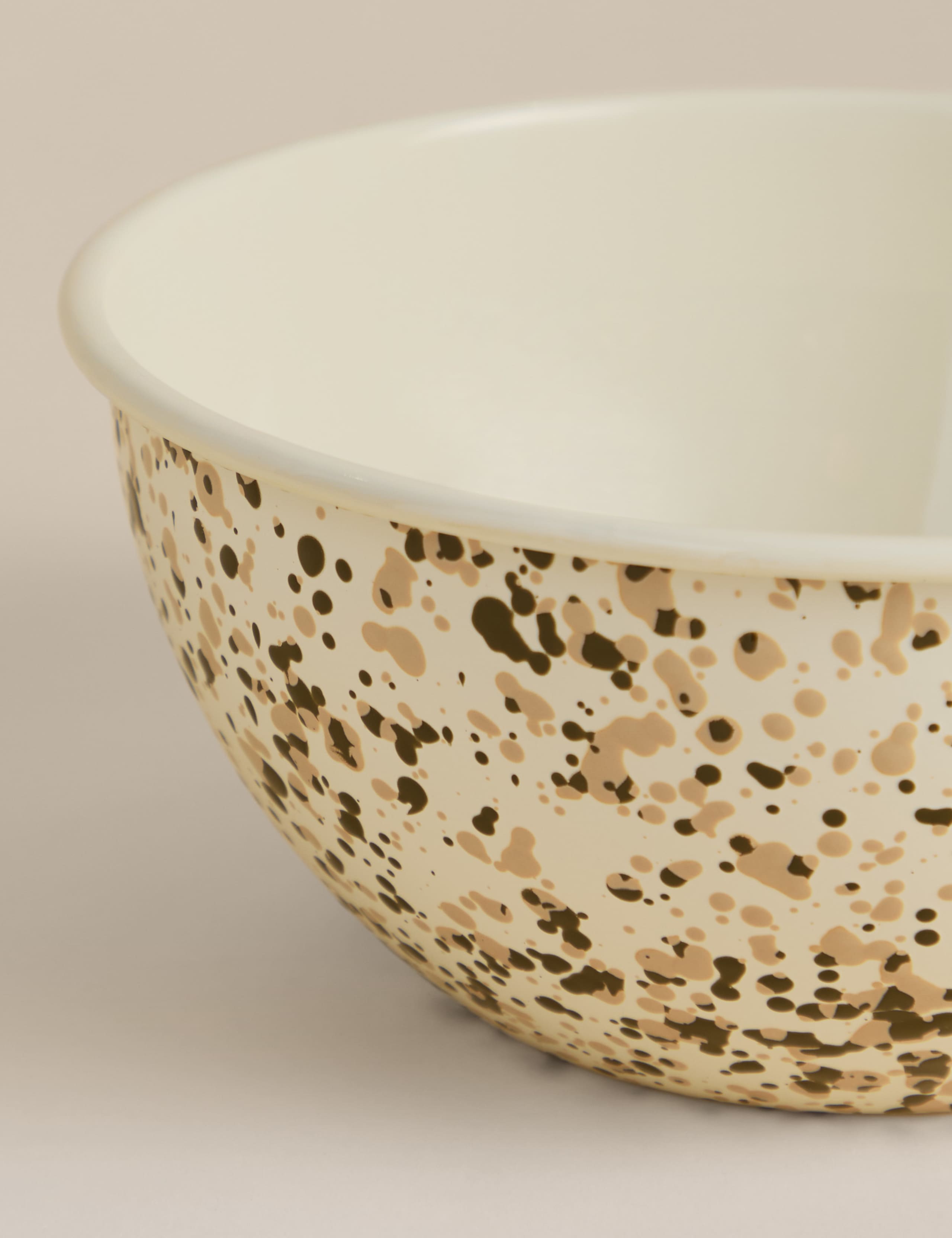 Enamel Splatter Mixing Bowl 3 of 3