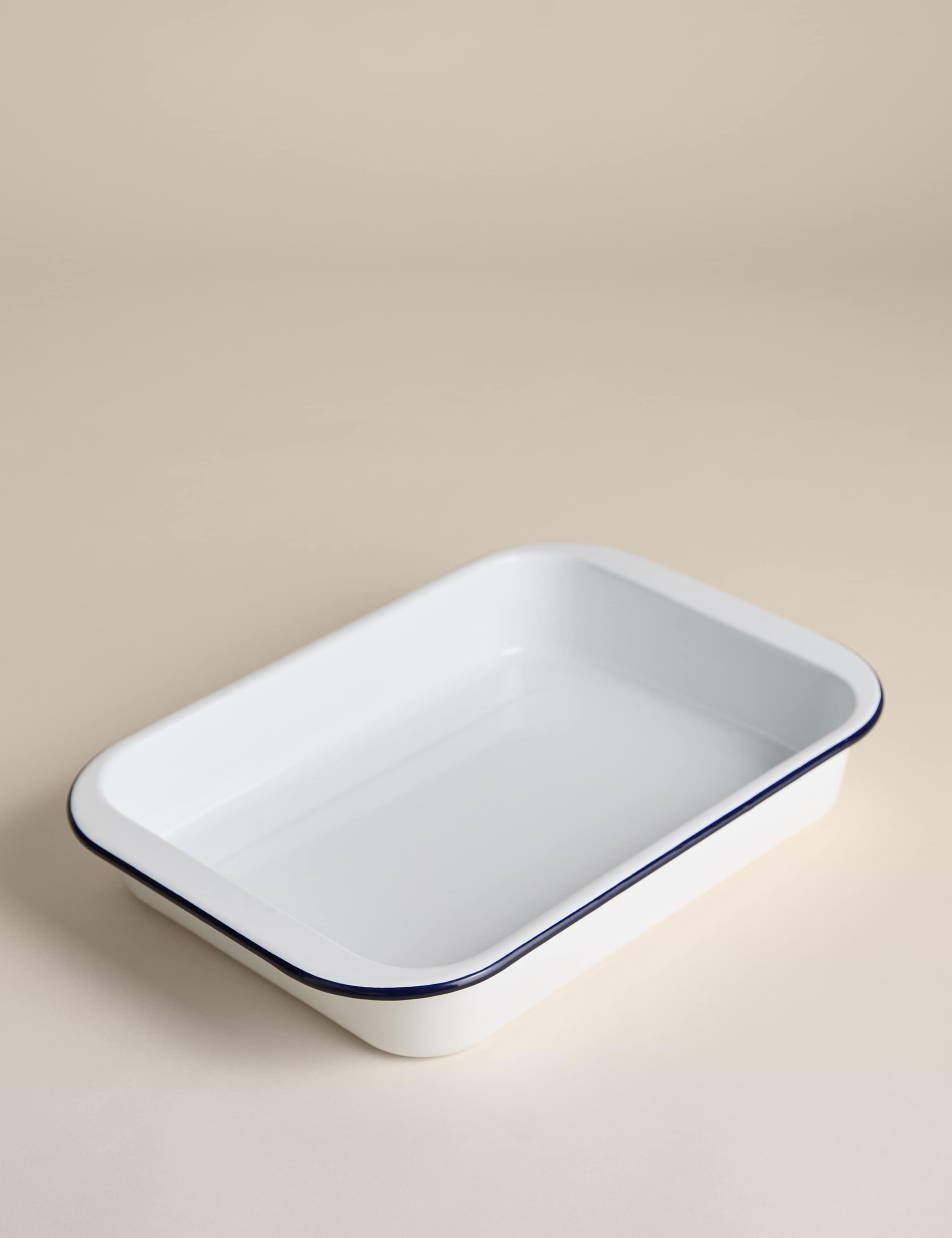 Enamel 35cm Roaster 2 of 3