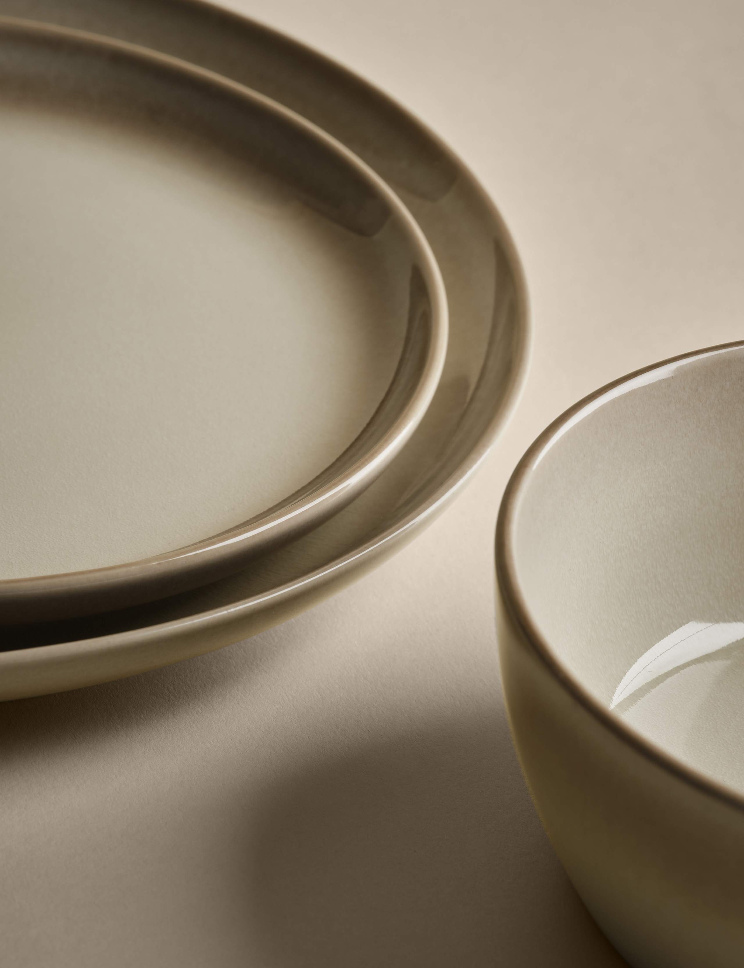 12 Piece Amberley Reactive Dinner Set 6 of 6