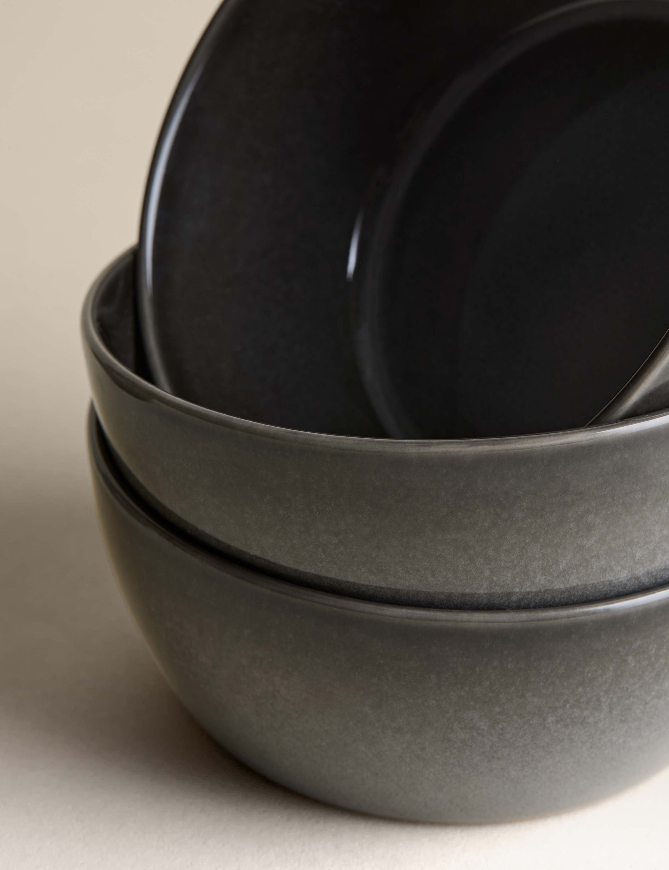 Set of 4 Amberley Reactive Cereal Bowls 3 of 4