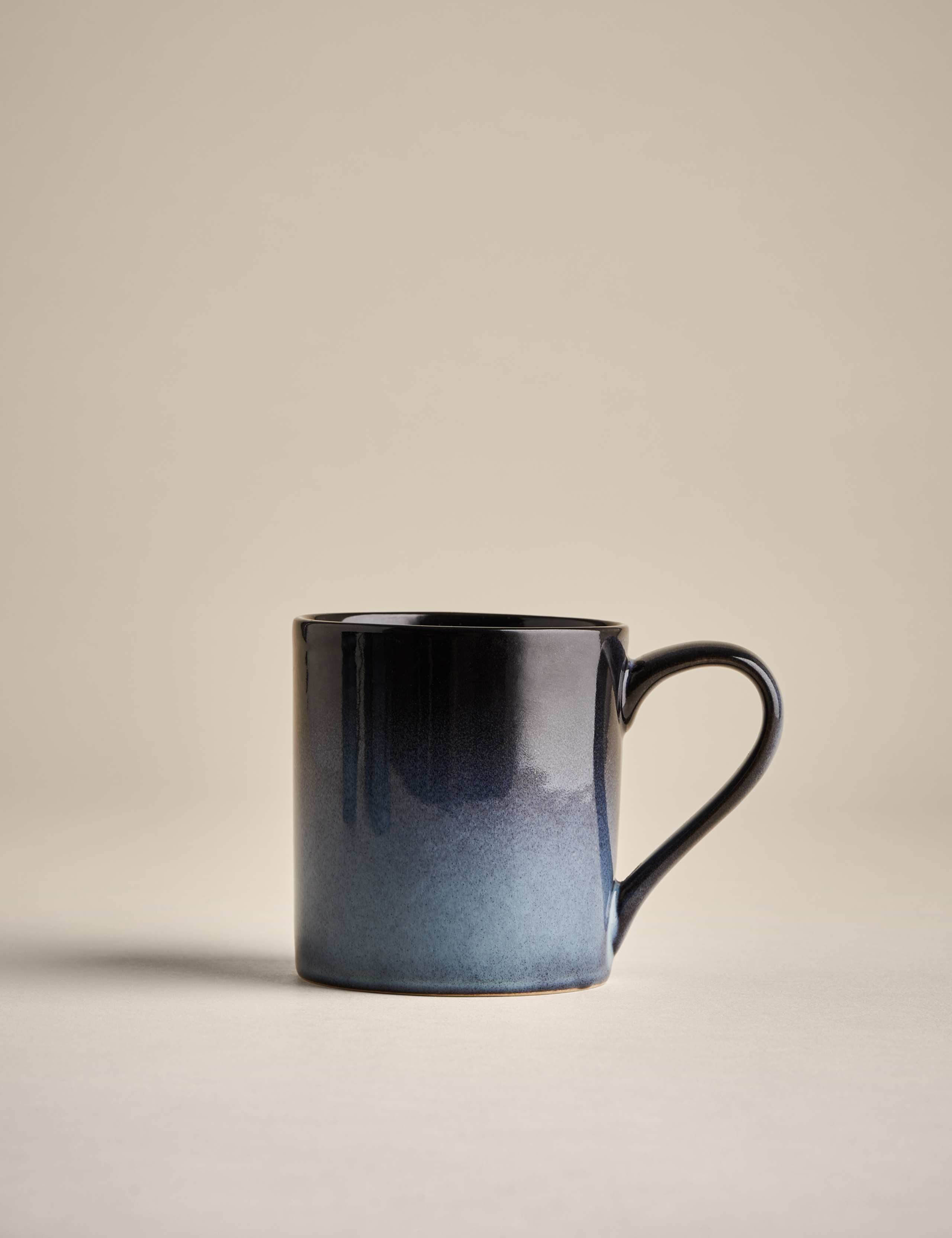 Set of 4 Amberley Reactive Mugs 2 of 5