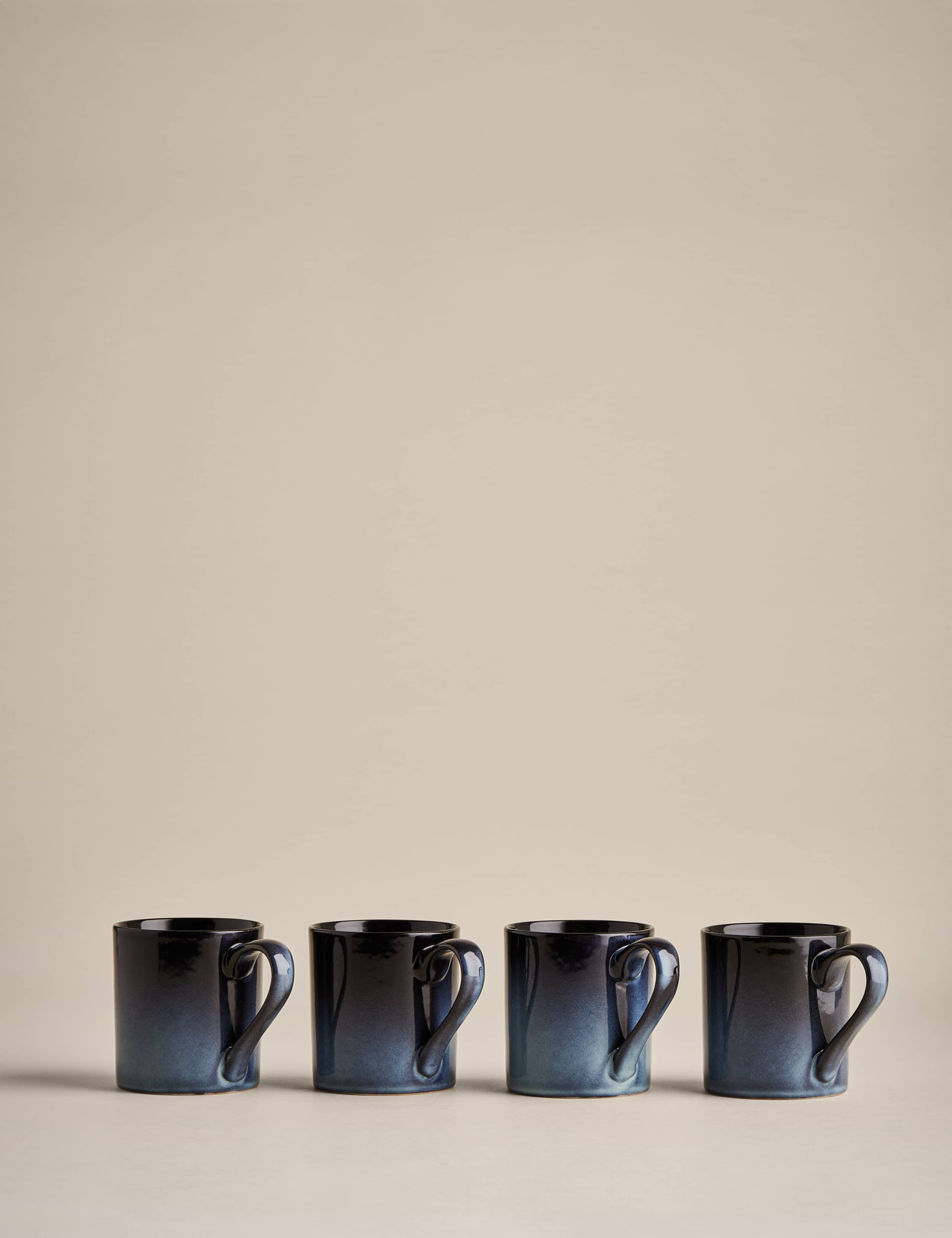 Set of 4 Amberley Reactive Mugs 3 of 5