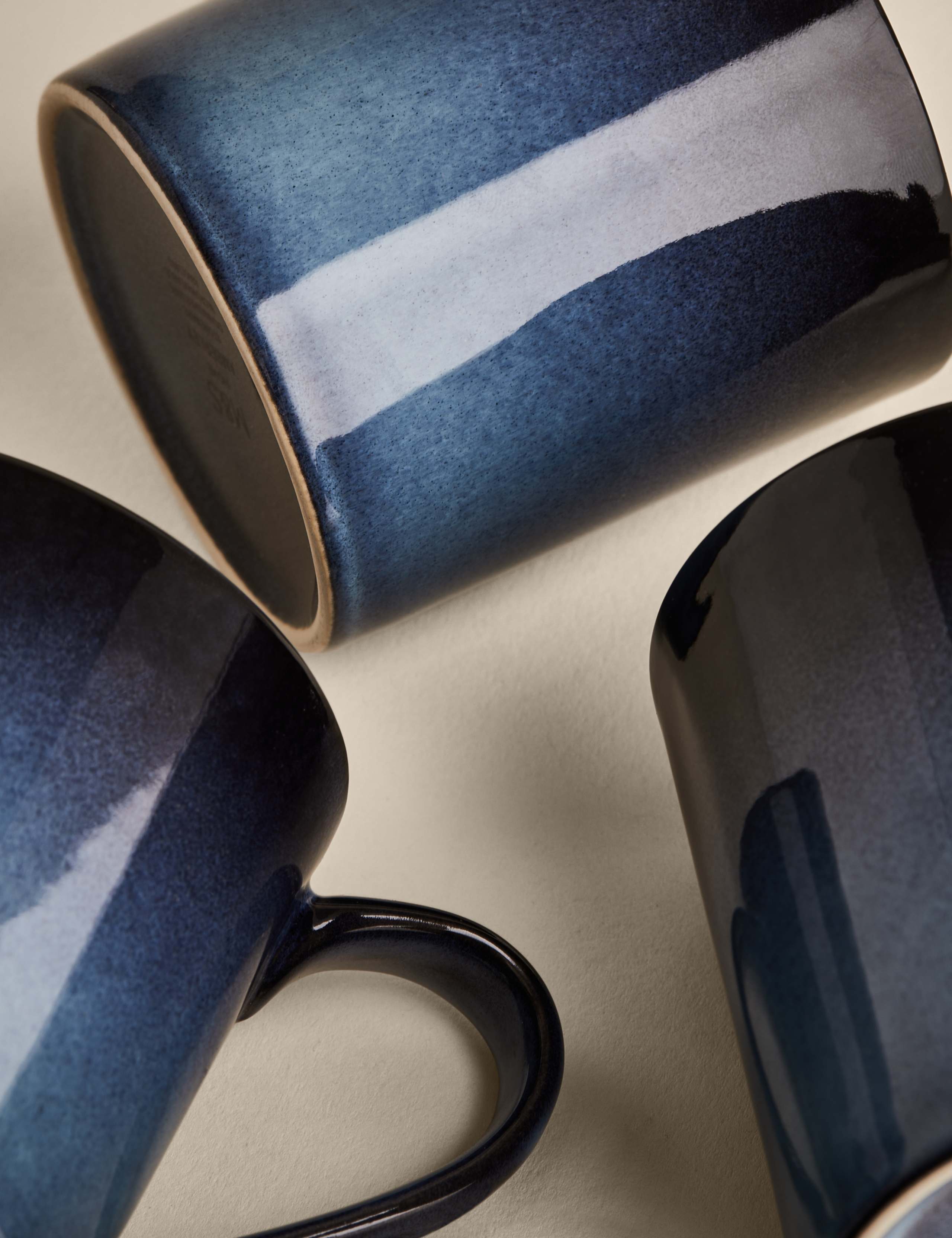 Set of 4 Amberley Reactive Mugs 4 of 5