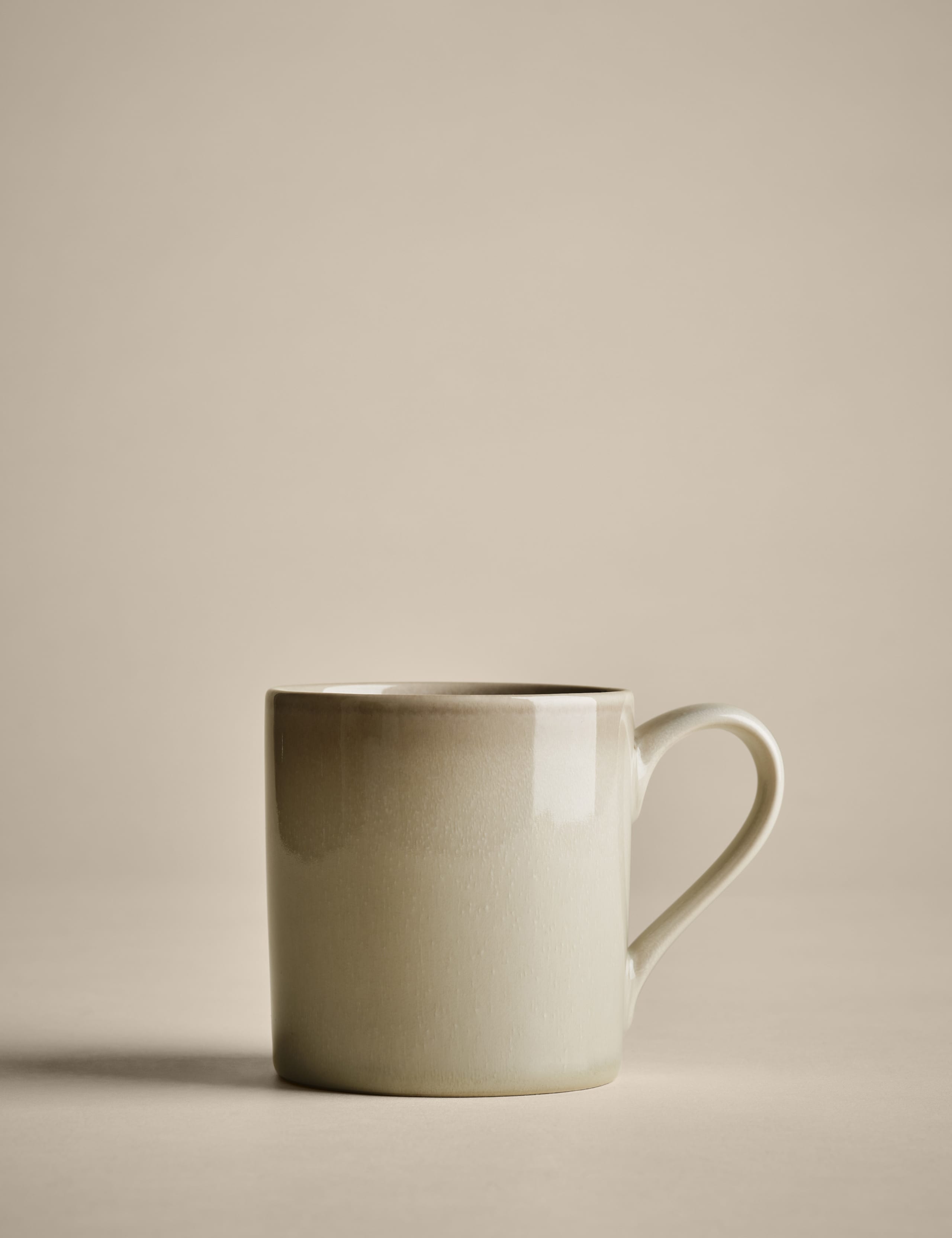 Set of 4 Amberley Reactive Mugs 2 of 6