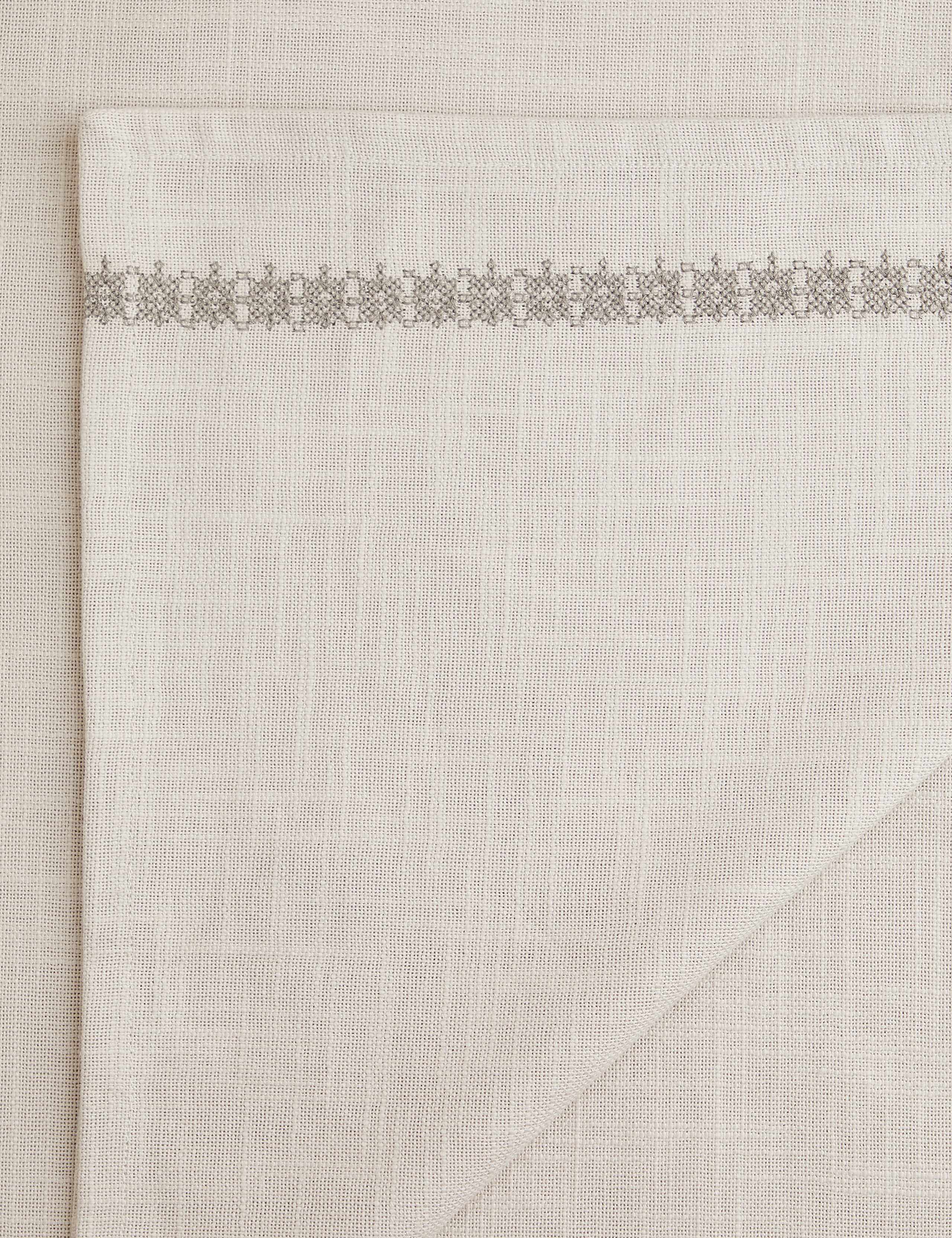 Pure Cotton Embroidered Tablecloth 3 of 4
