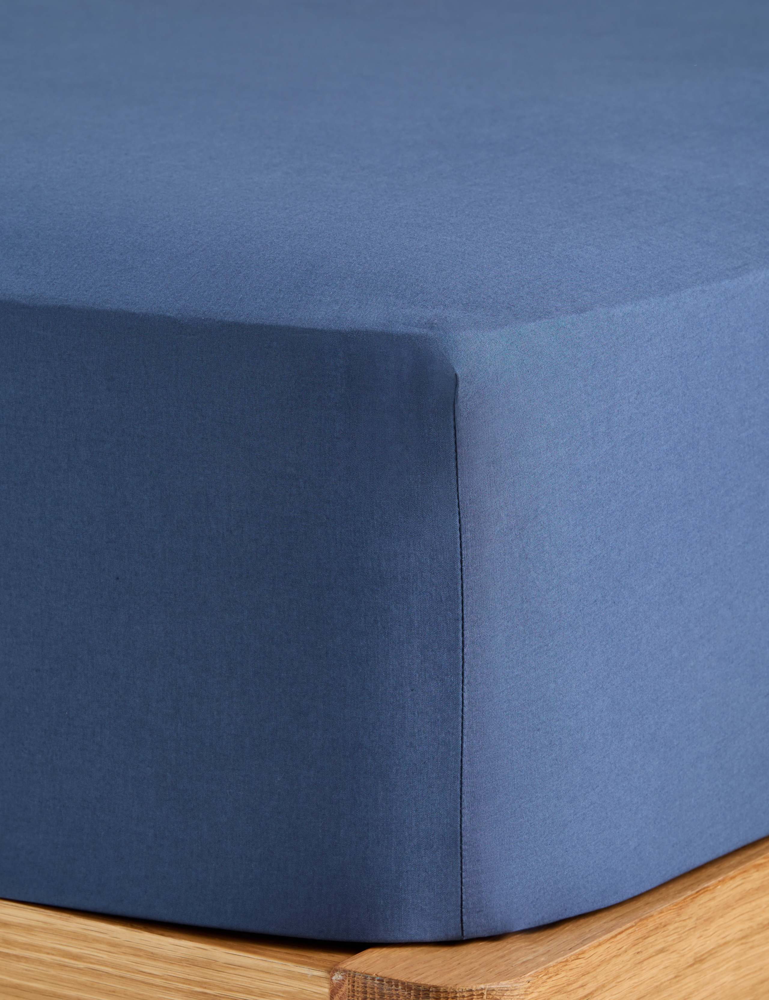 Washed Cotton Extra Deep Fitted Sheet 2 of 3