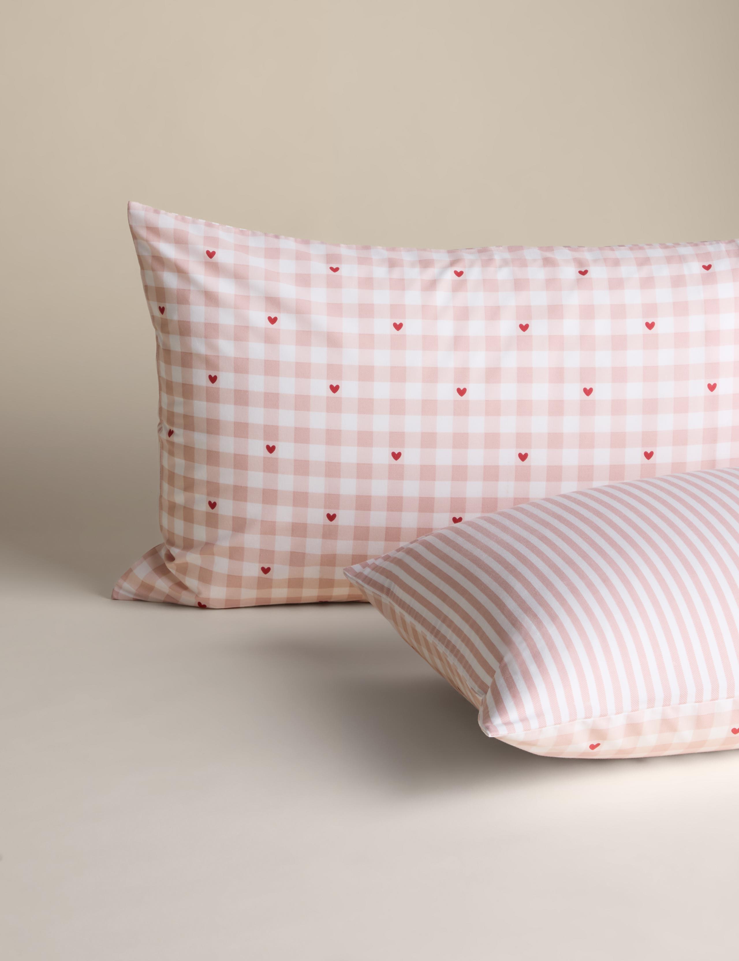 Cotton Blend Gingham Heart Bedding Set 3 of 7