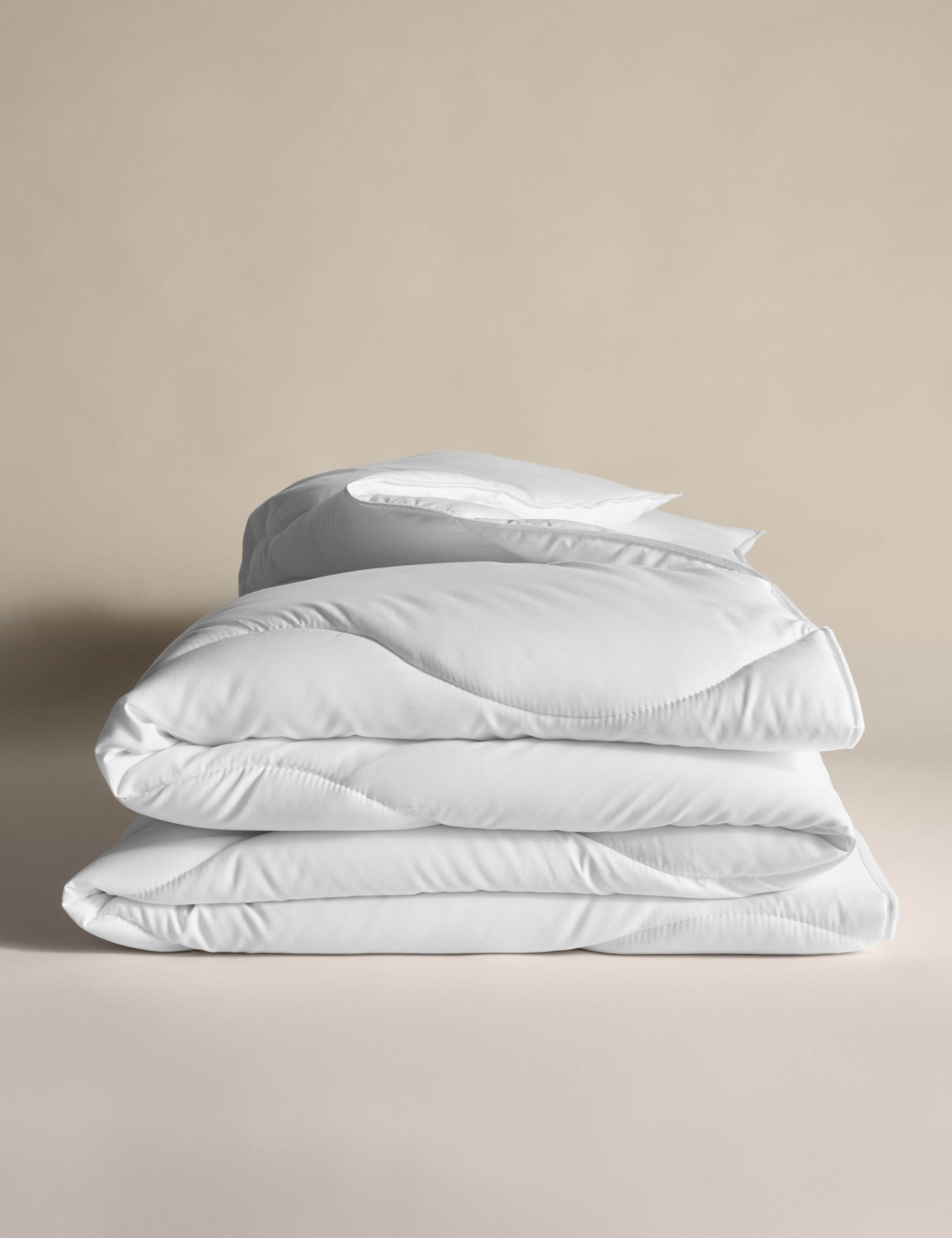 Ultimate Anti Allergy 10.5 Tog Duvet 2 of 3